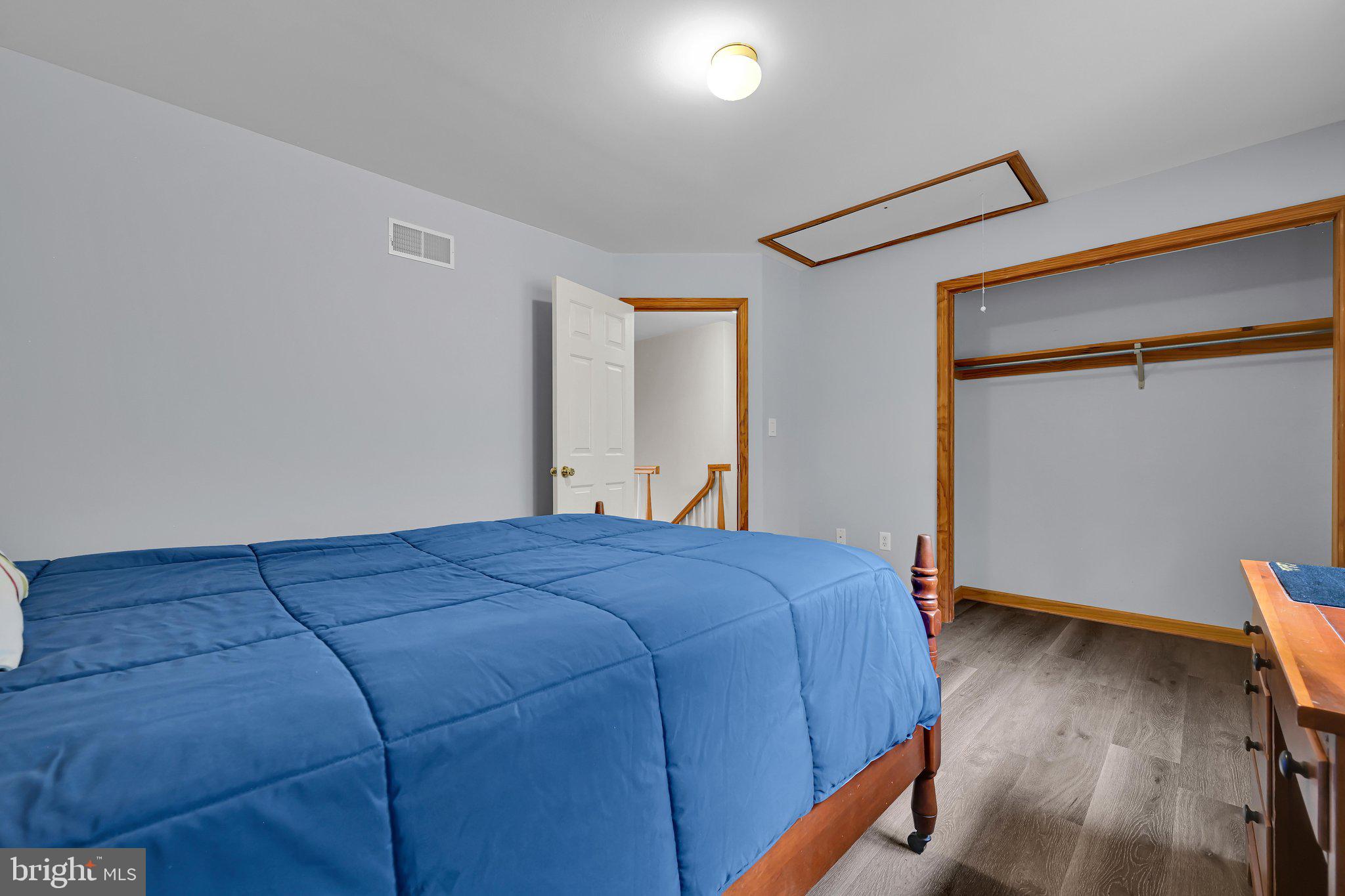 SUNNYSIDE - Residential