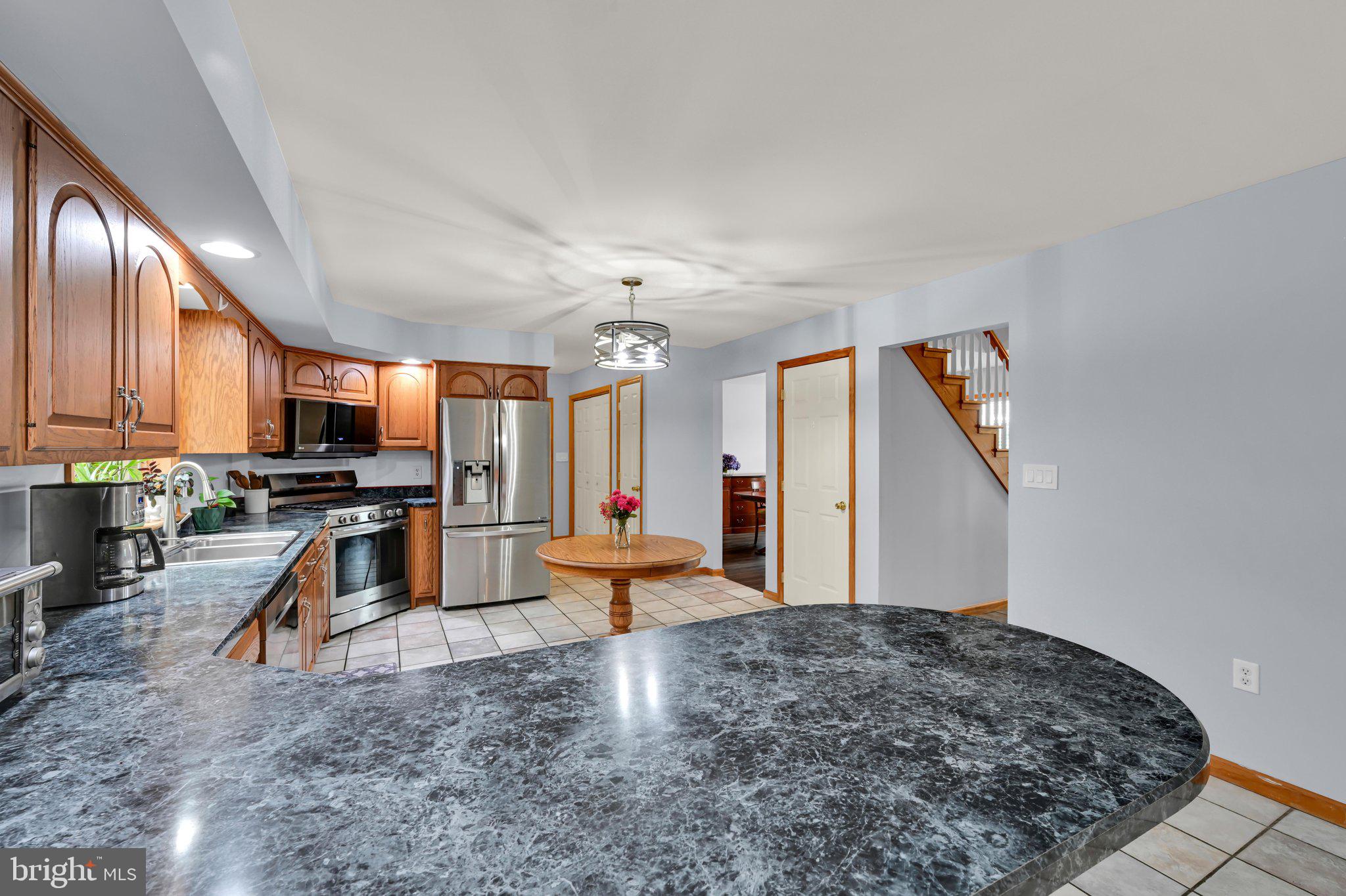 SUNNYSIDE - Residential