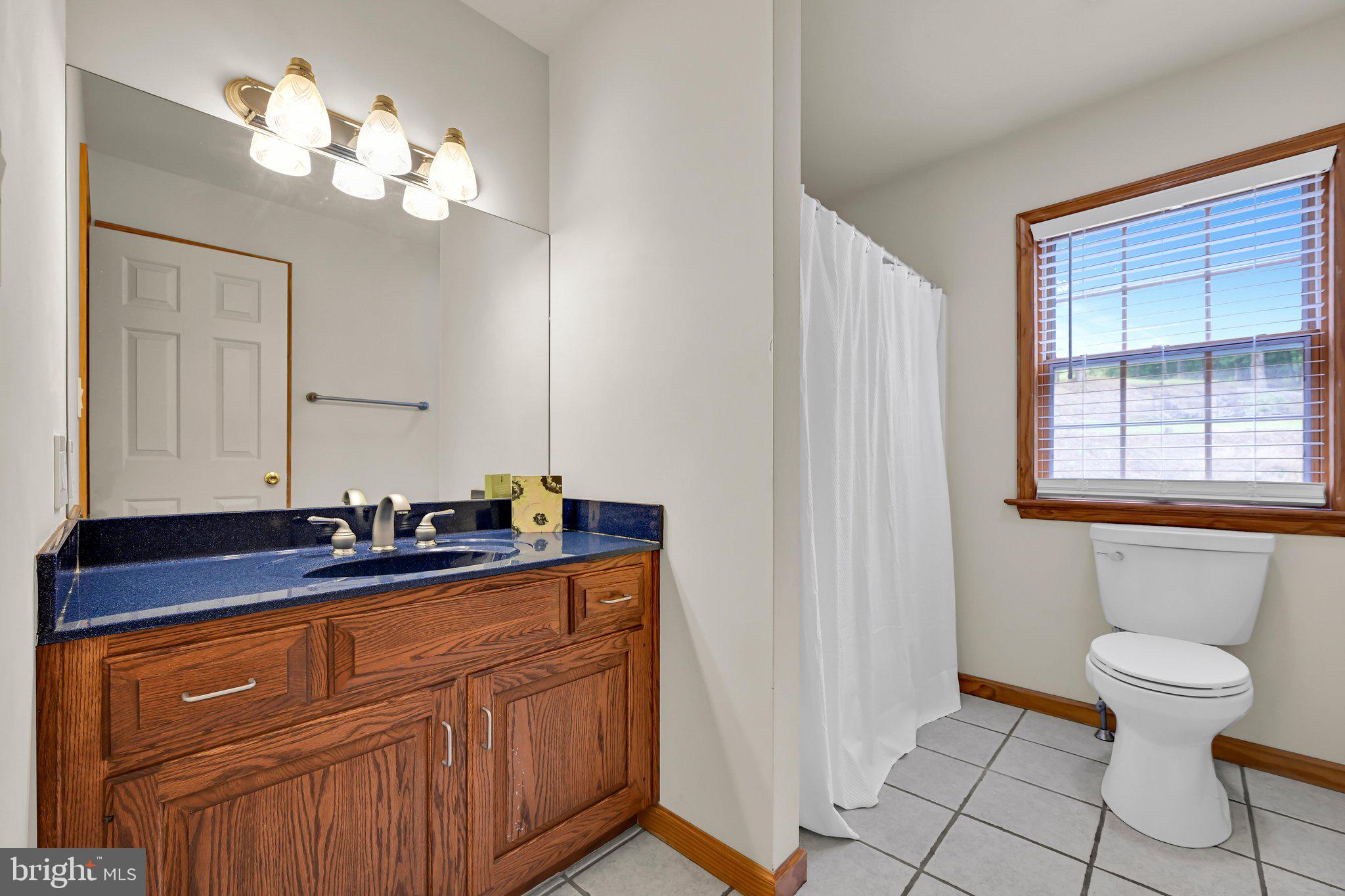SUNNYSIDE - Residential
