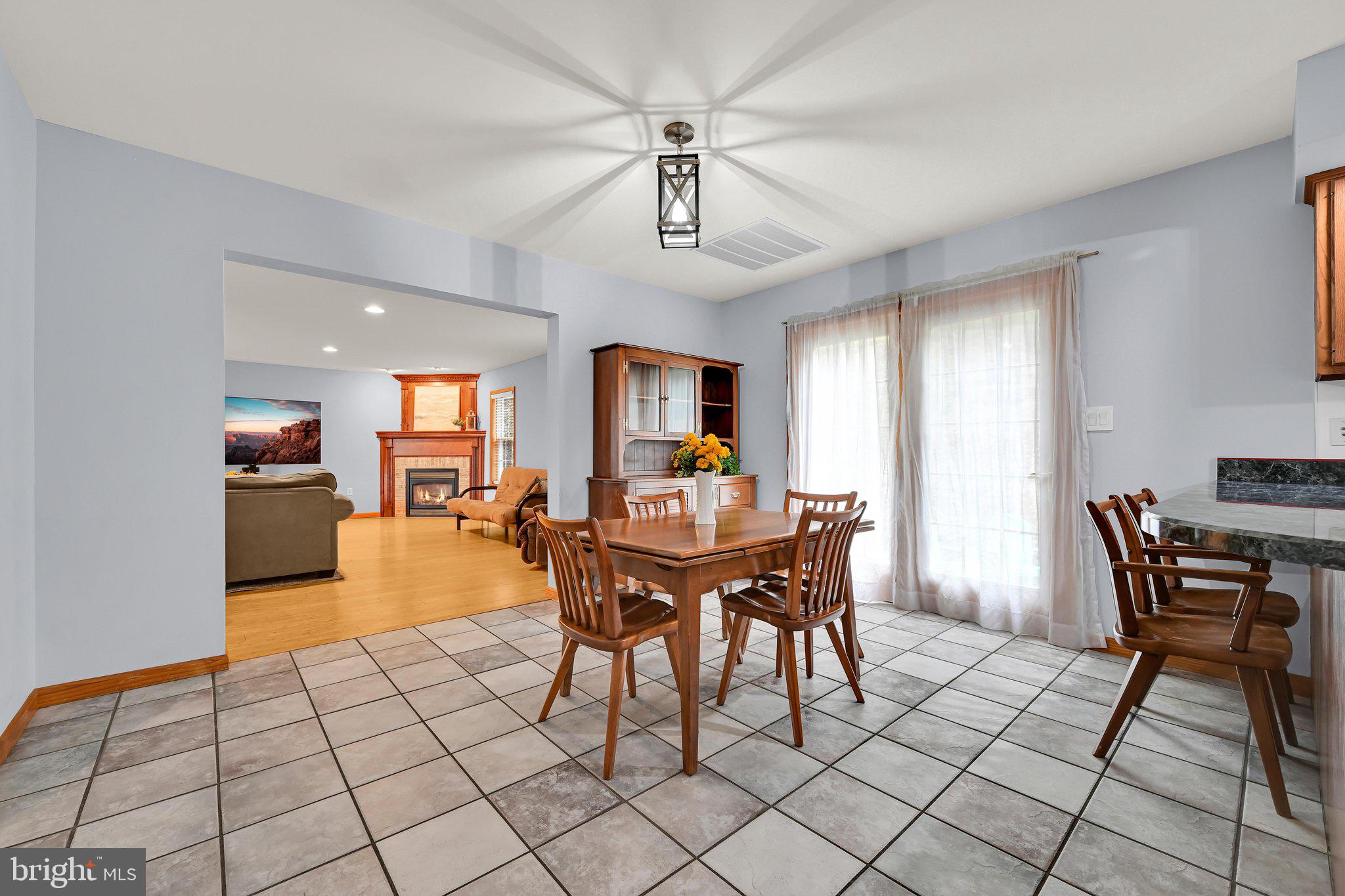 SUNNYSIDE - Residential