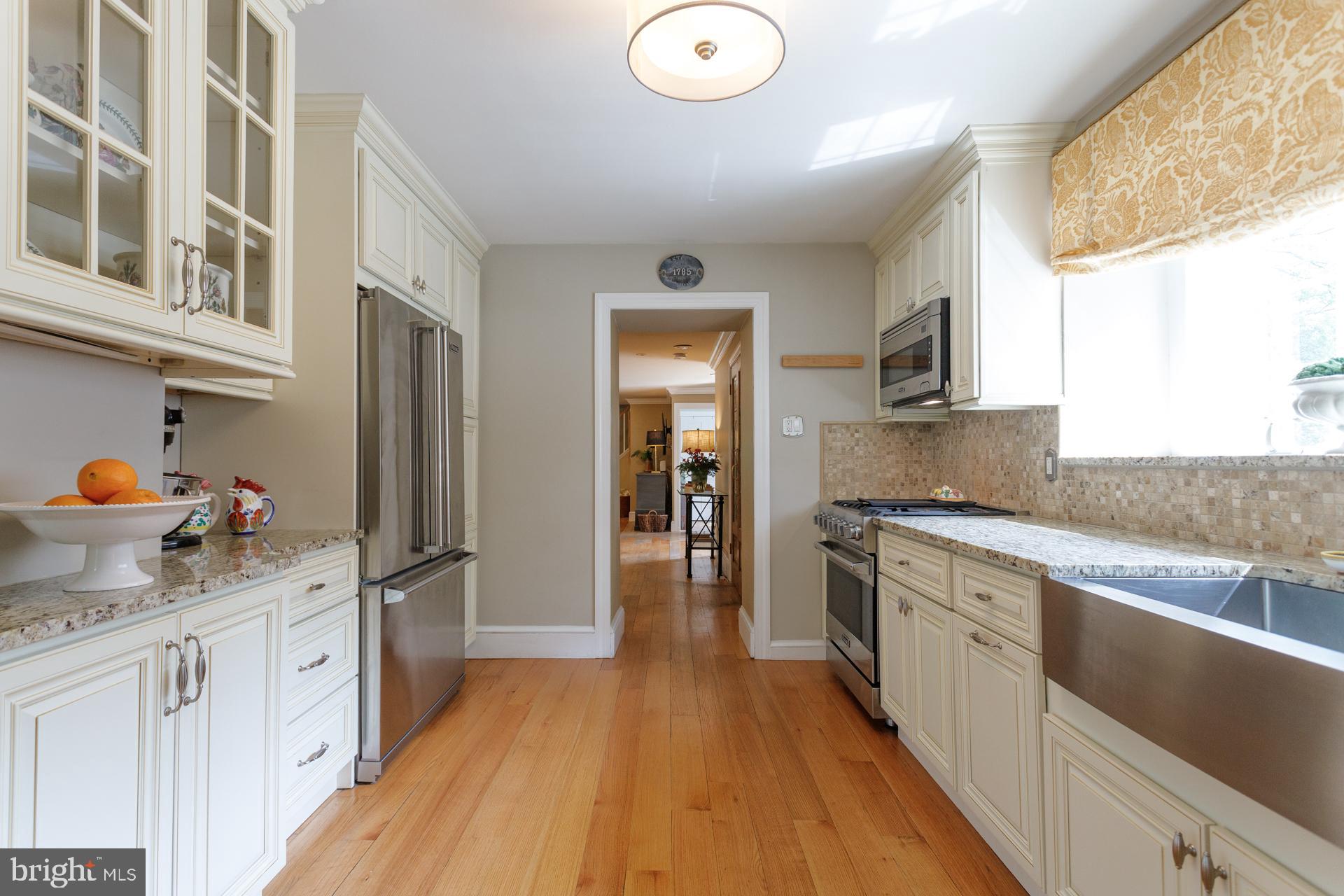 LANGHORNE MANOR - Residential