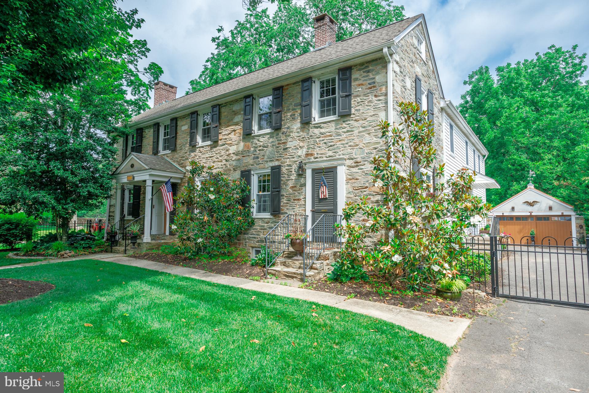 LANGHORNE MANOR - Residential