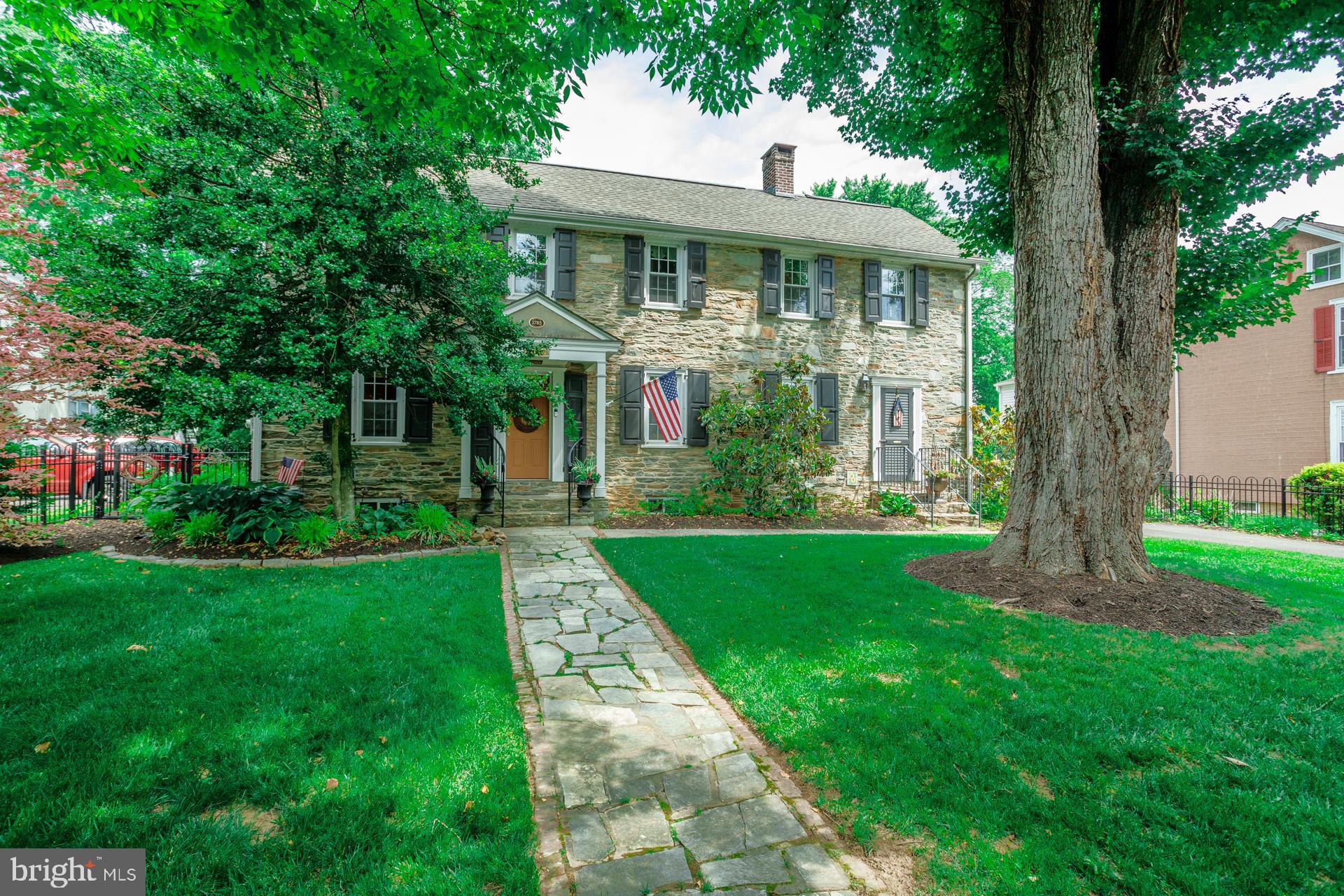 LANGHORNE MANOR - Residential