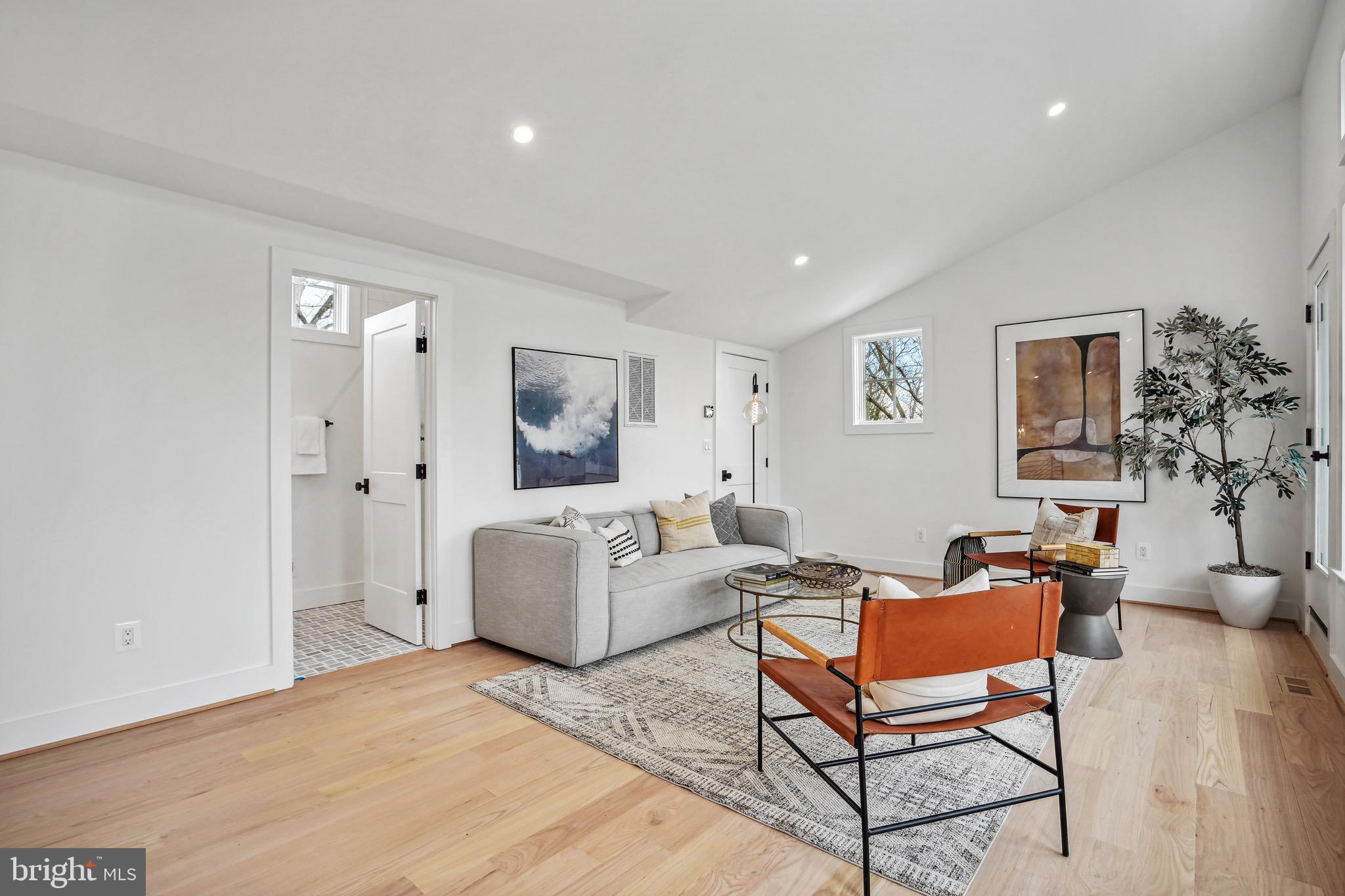 ALCOVA HEIGHTS - Residential