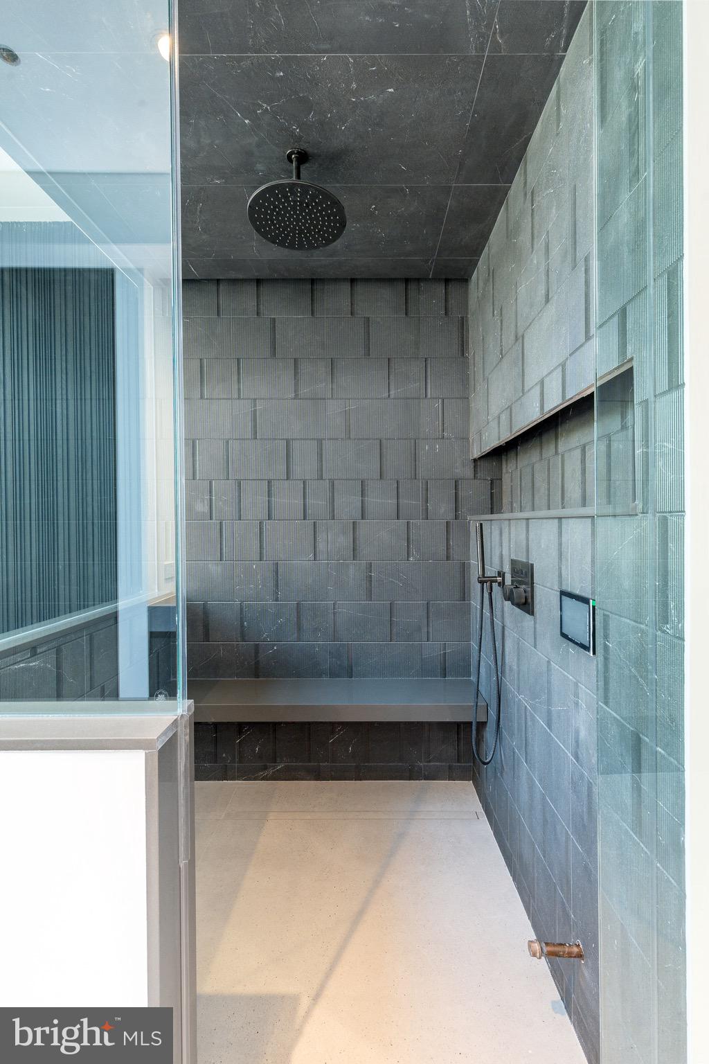 WASHINGTON SQ - Residential