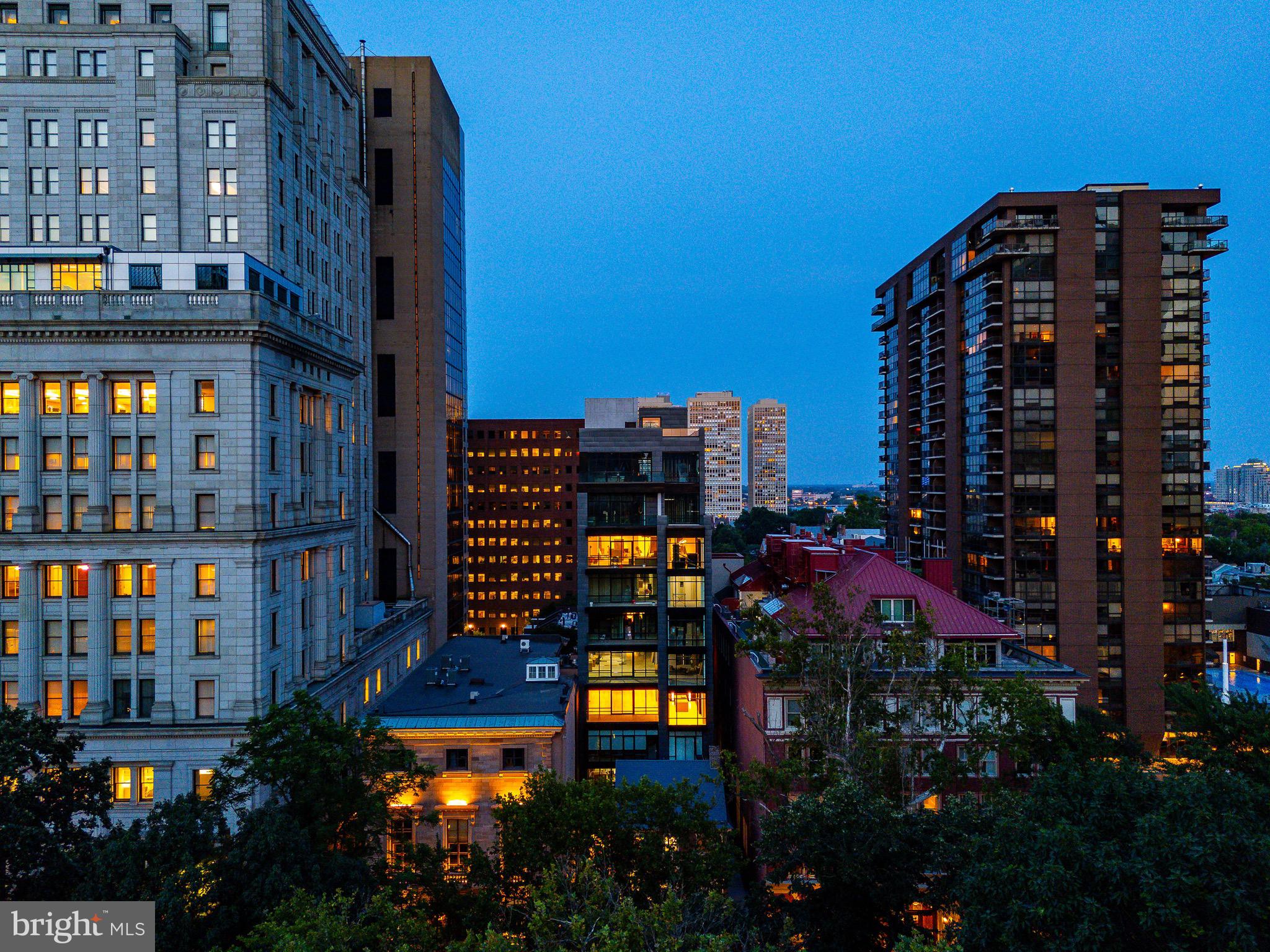 WASHINGTON SQ - Residential