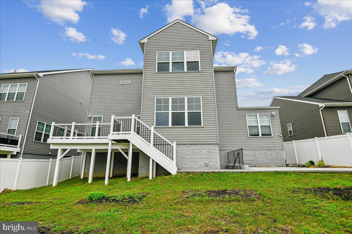 TWO RIVERS - Residential