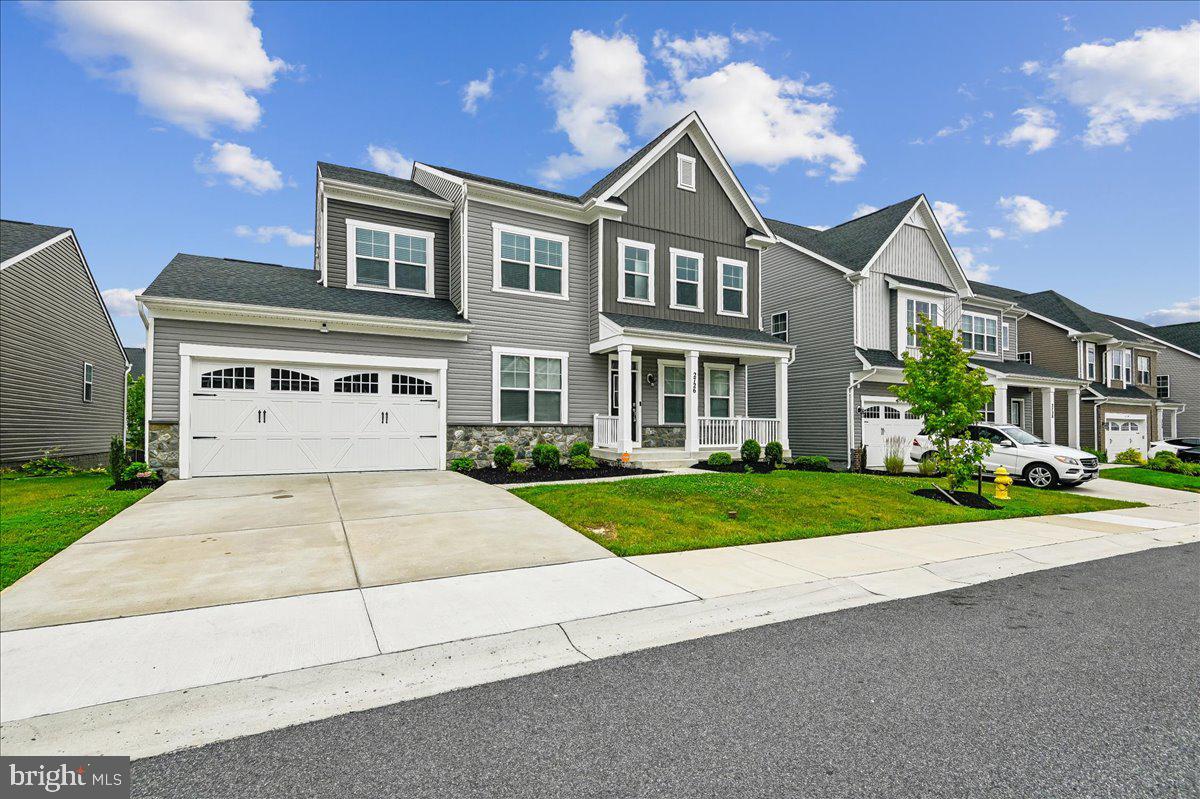 TWO RIVERS - Residential