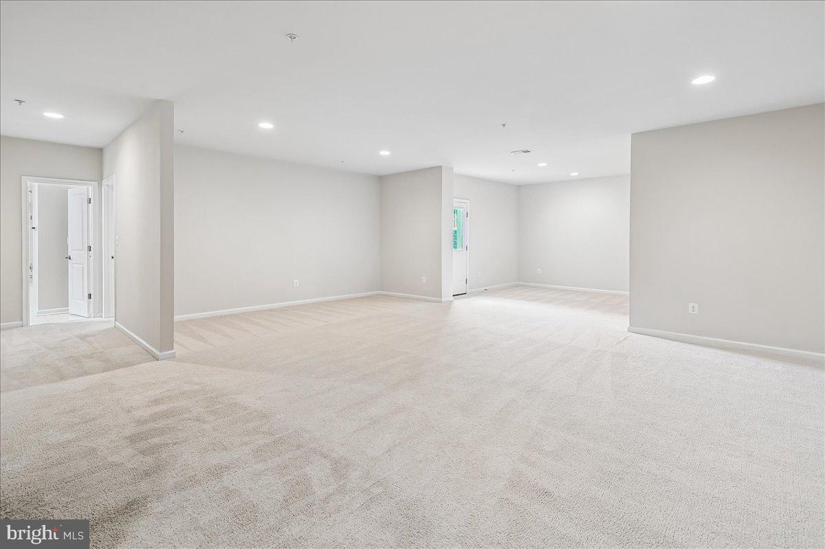 TWO RIVERS - Residential