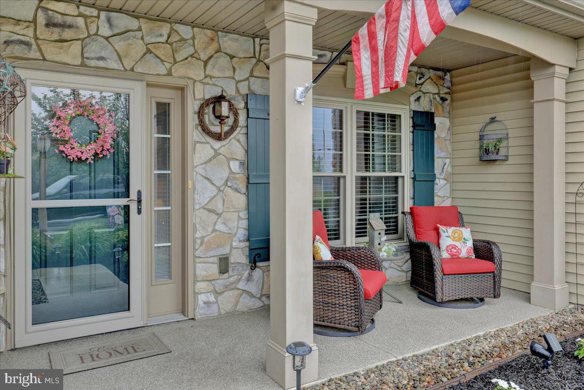 BRIAR LAKE - Residential