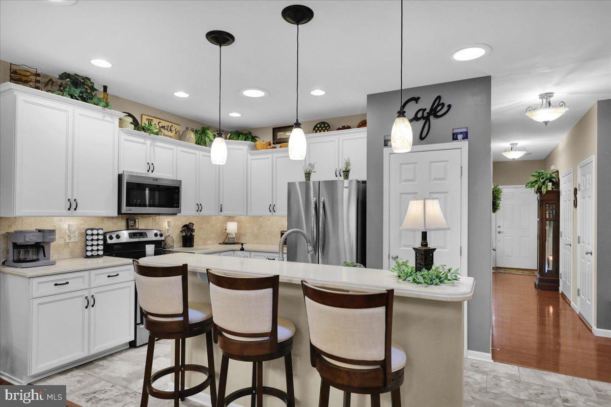 BRIAR LAKE - Residential