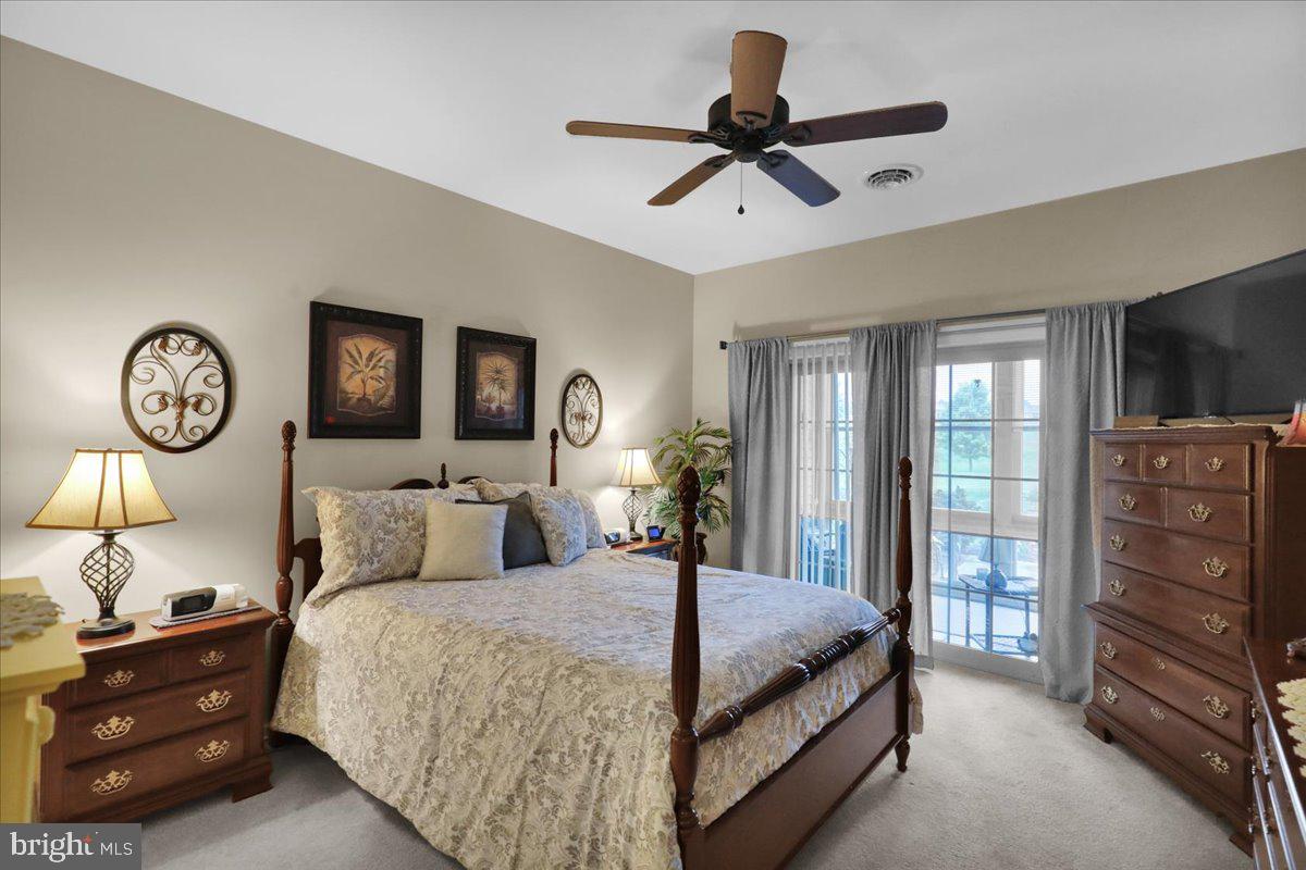 BRIAR LAKE - Residential