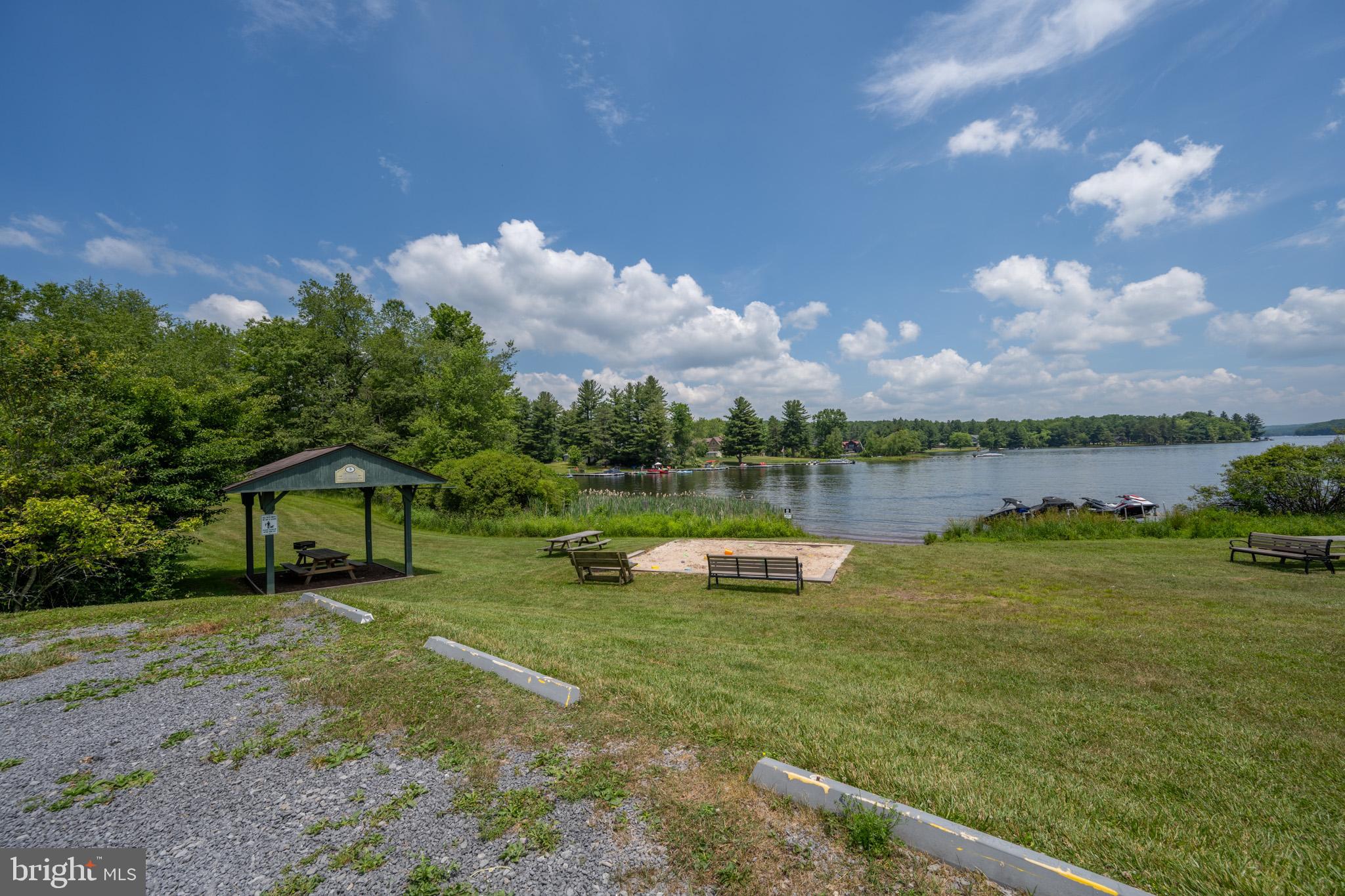 PARADISE RIDGE - Land