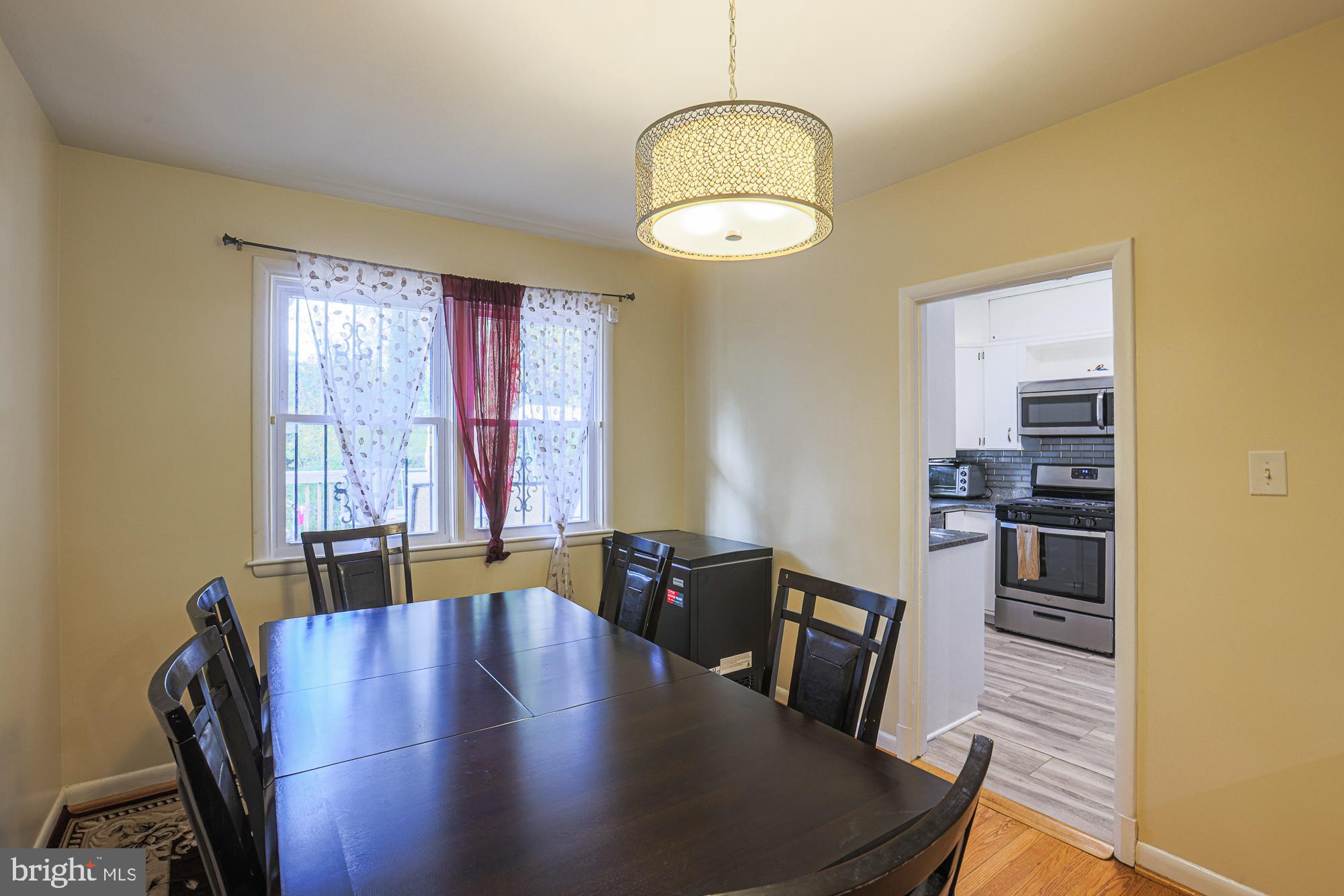 TEN HILLS - Residential