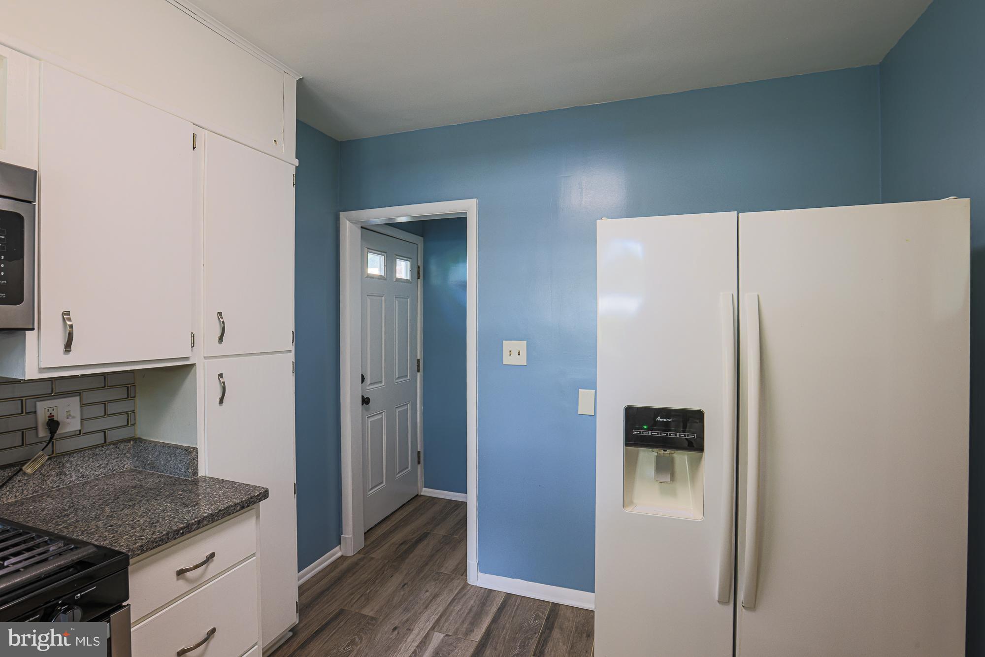 TEN HILLS - Residential