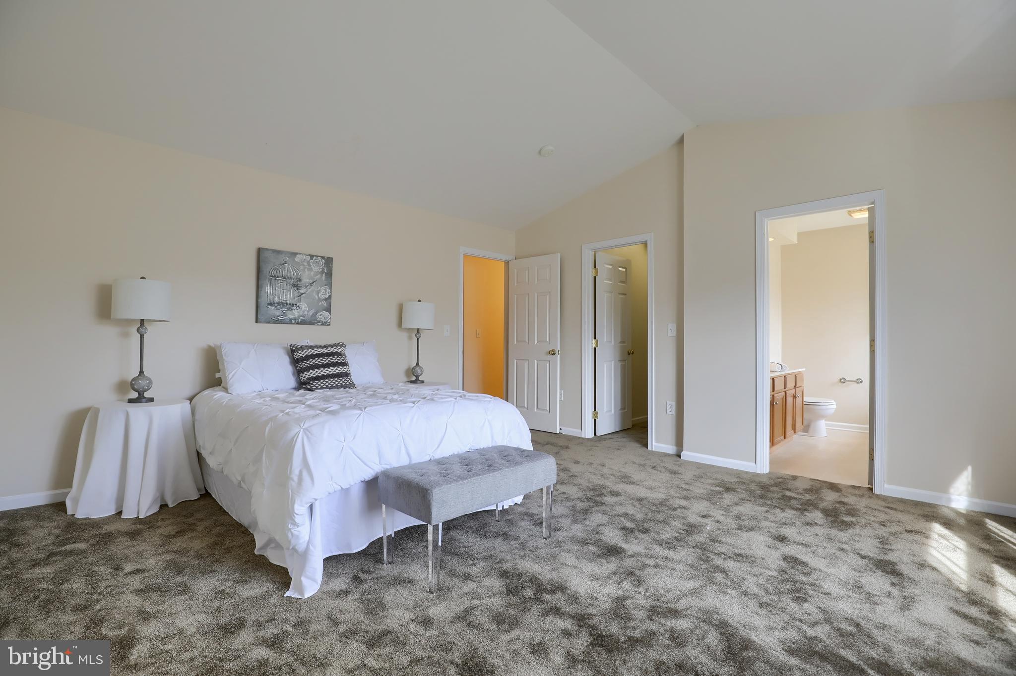 HUNT CLUB - Residential