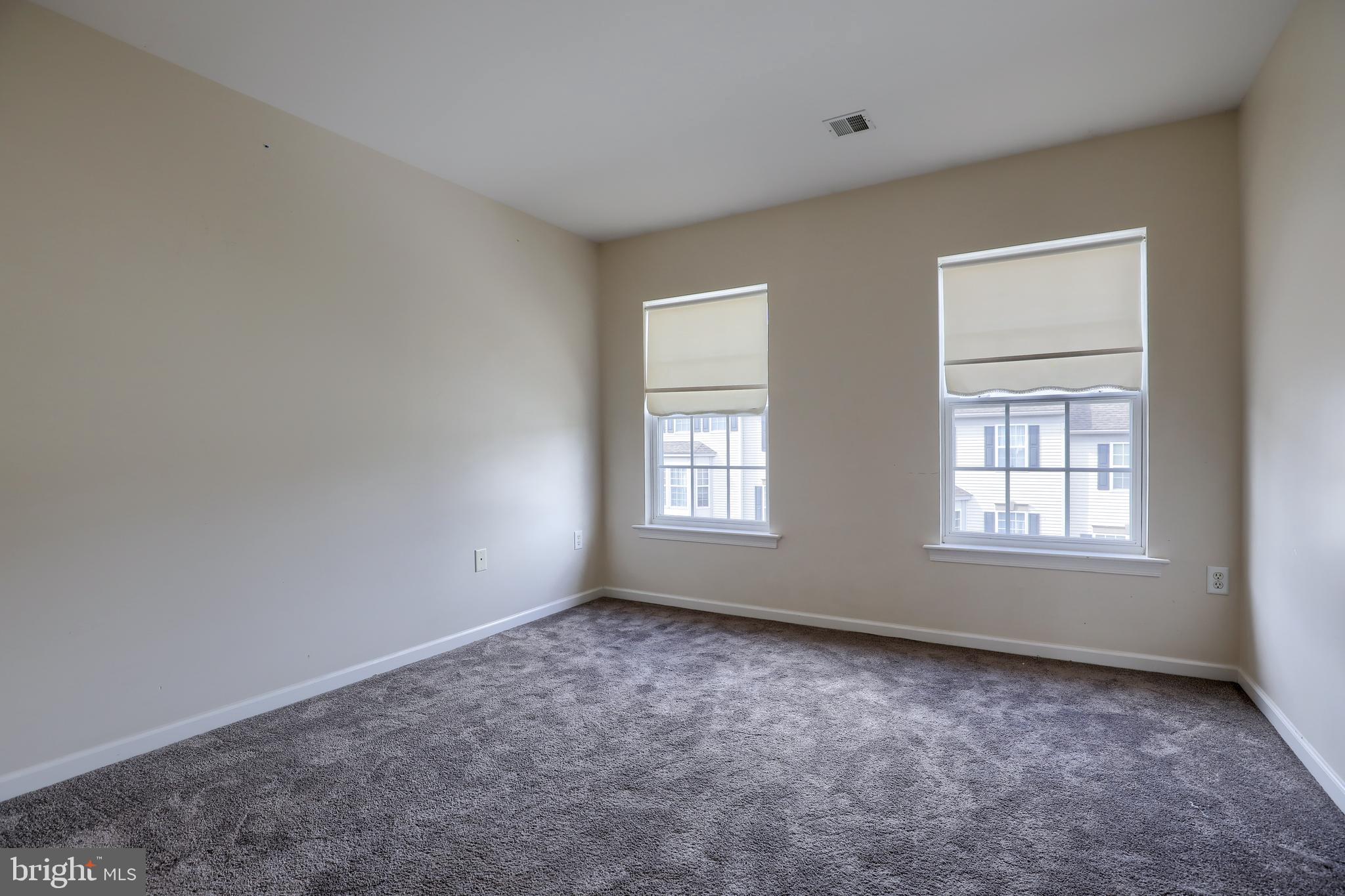 HUNT CLUB - Residential