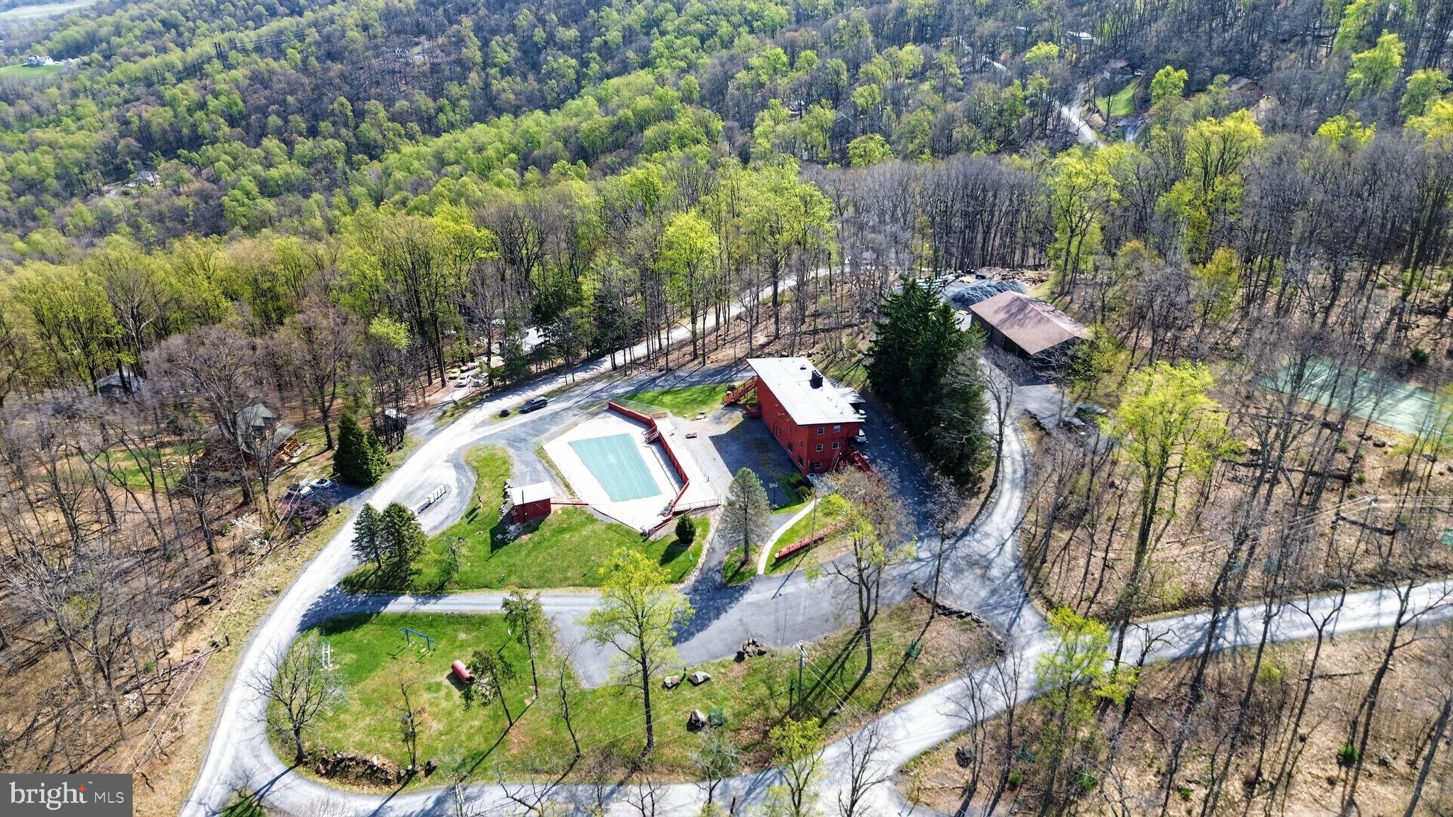 HIGH KNOB - Land