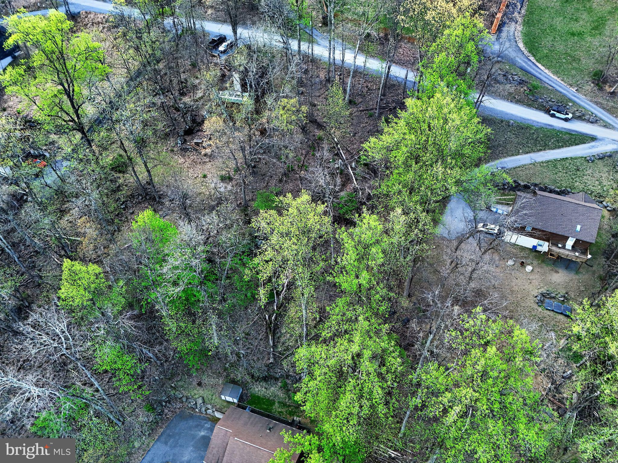 HIGH KNOB - Land