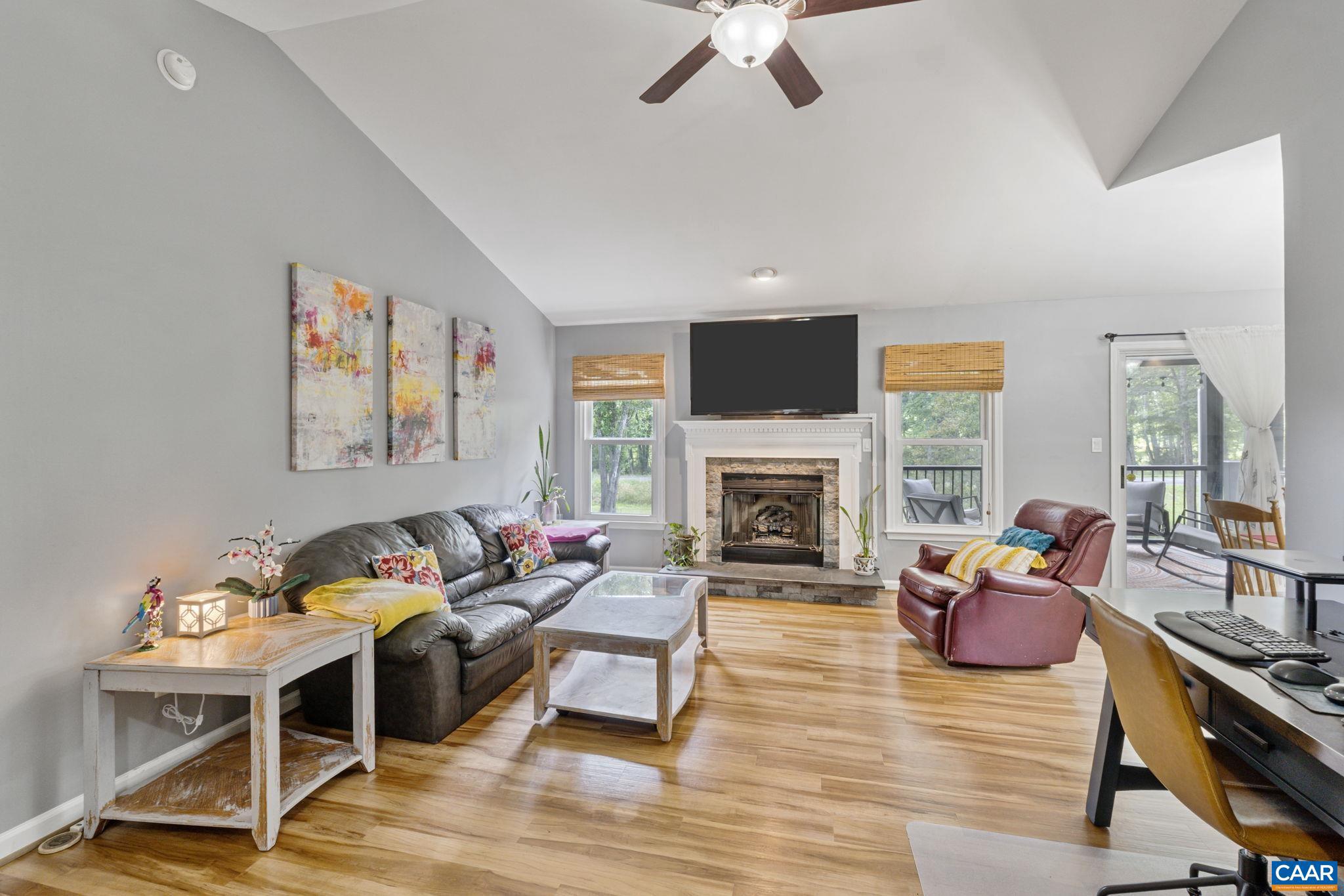LAKE MONTICELLO - Residential