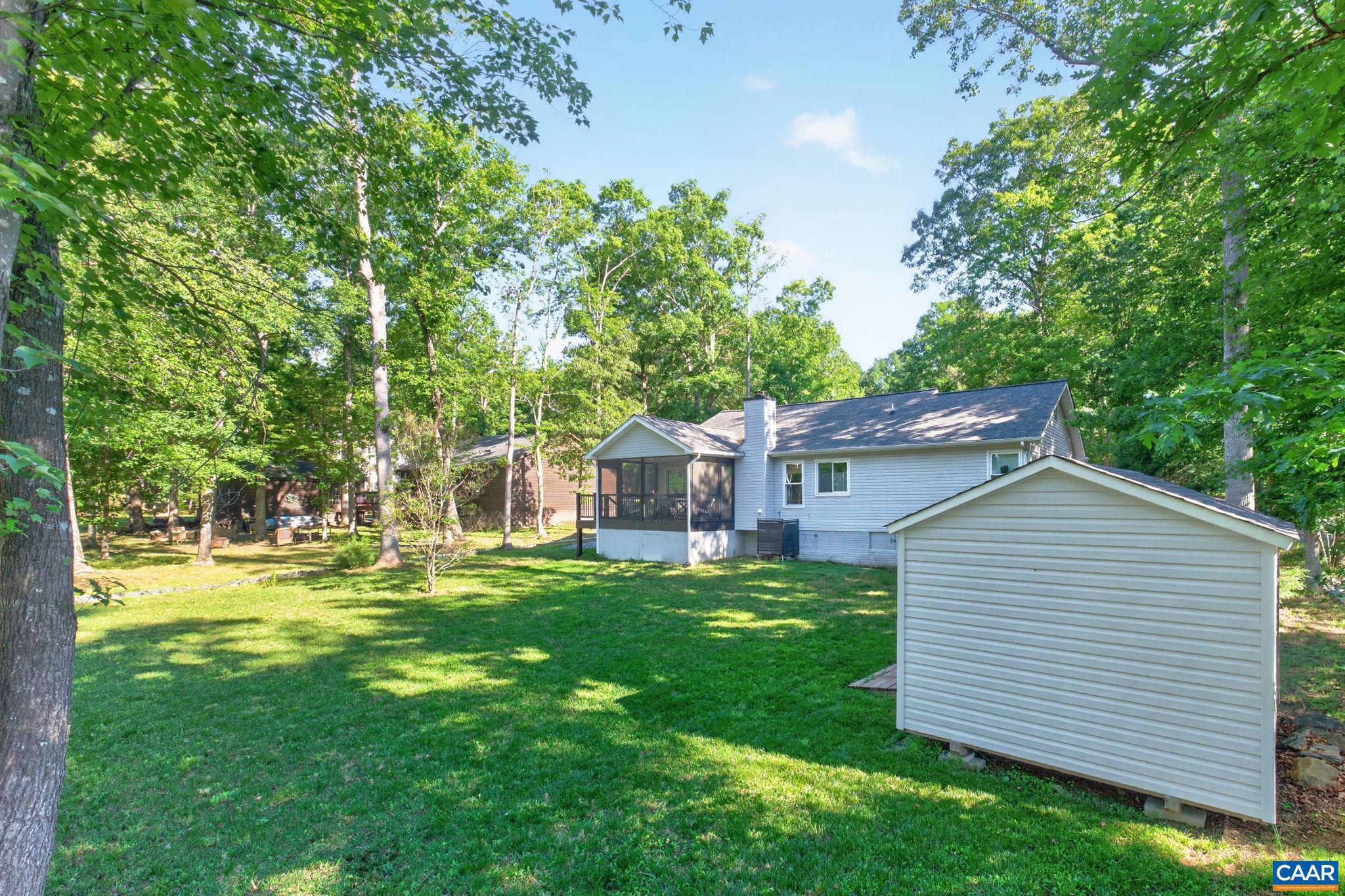 LAKE MONTICELLO - Residential