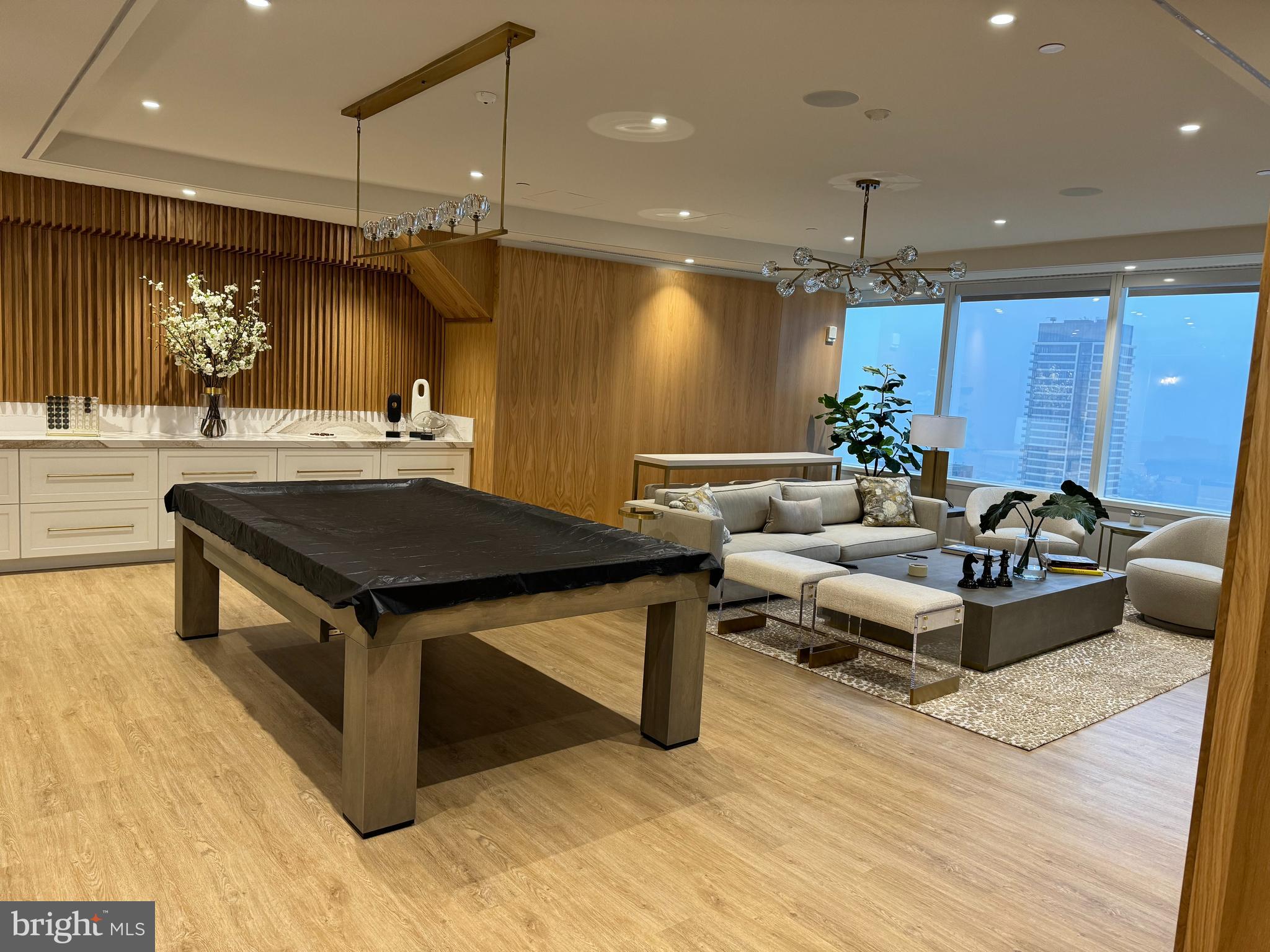 CENTER CITY - Residential