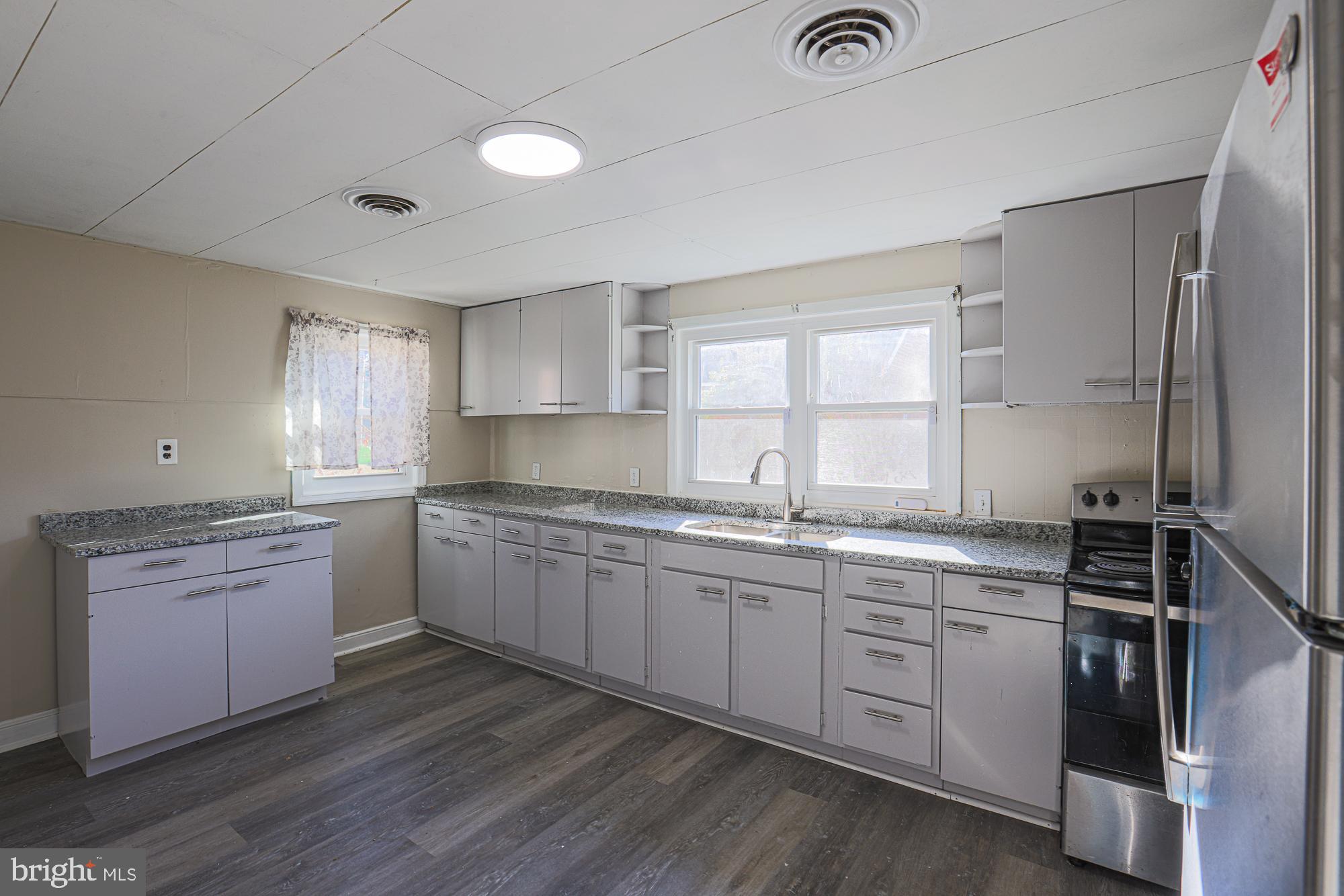 ABINGDON ESTATES - Residential