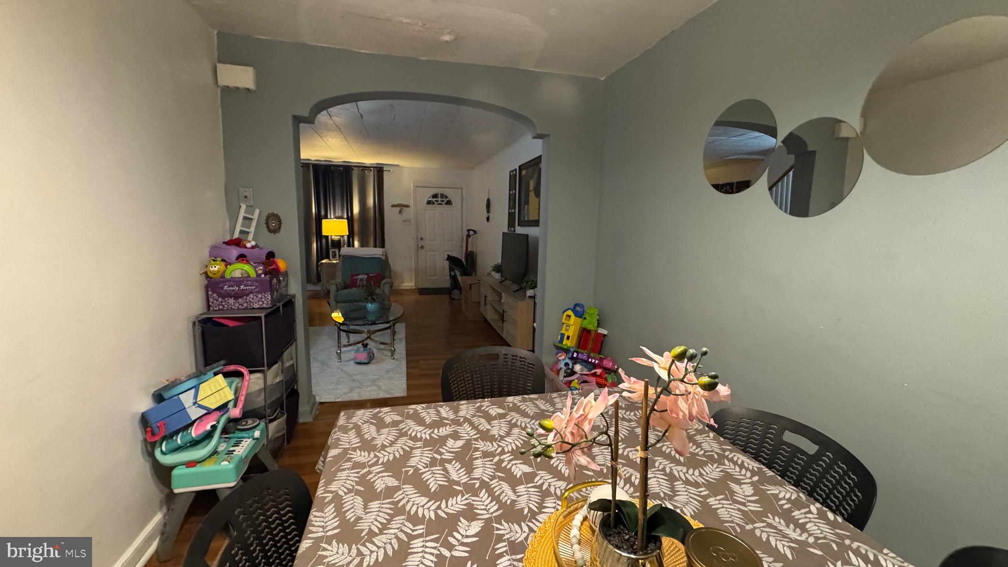 MAYFAIR - Residential