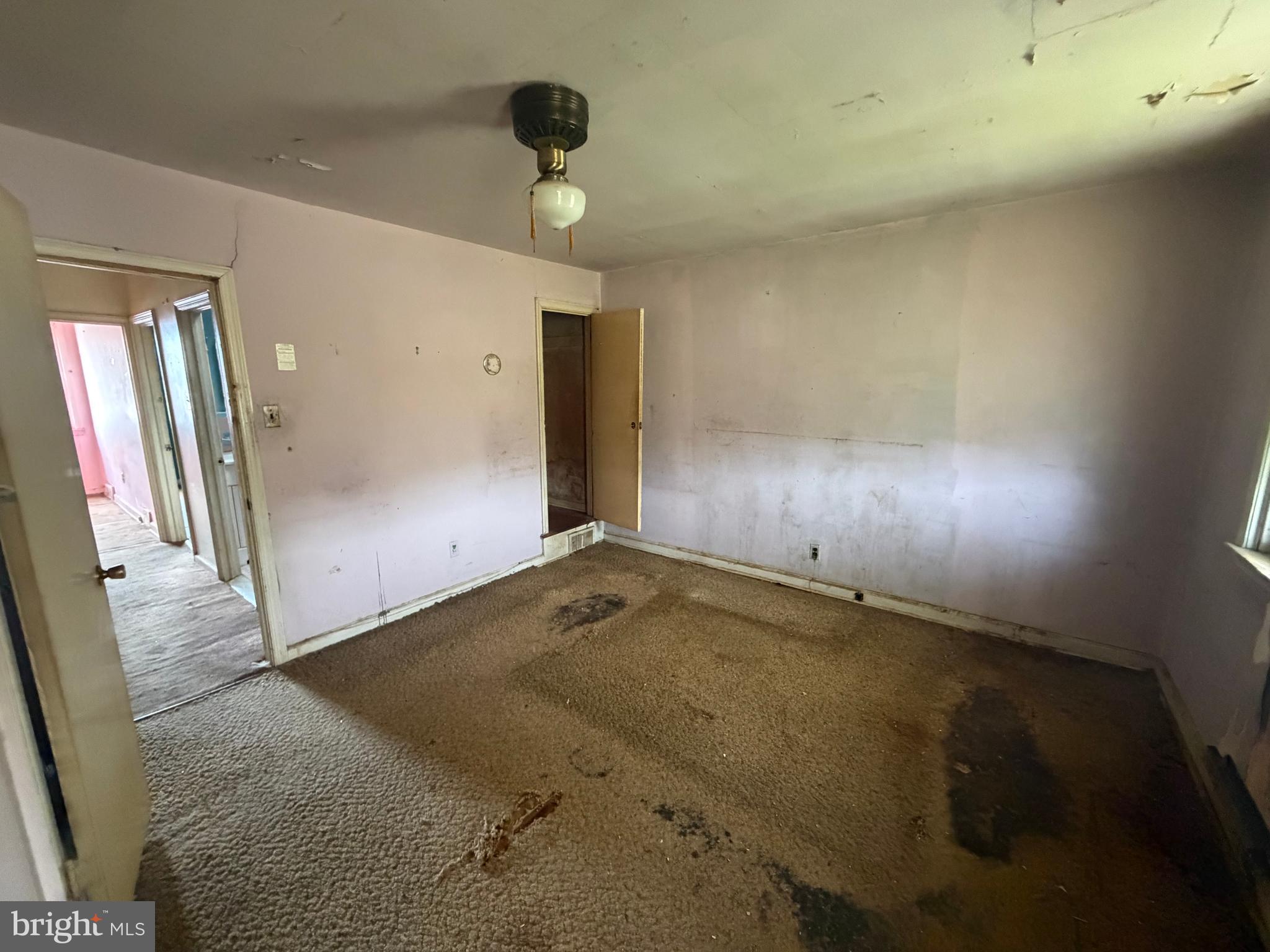 WEST OAK LANE - Residential