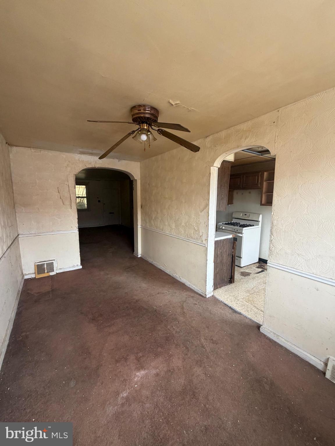 WEST OAK LANE - Residential
