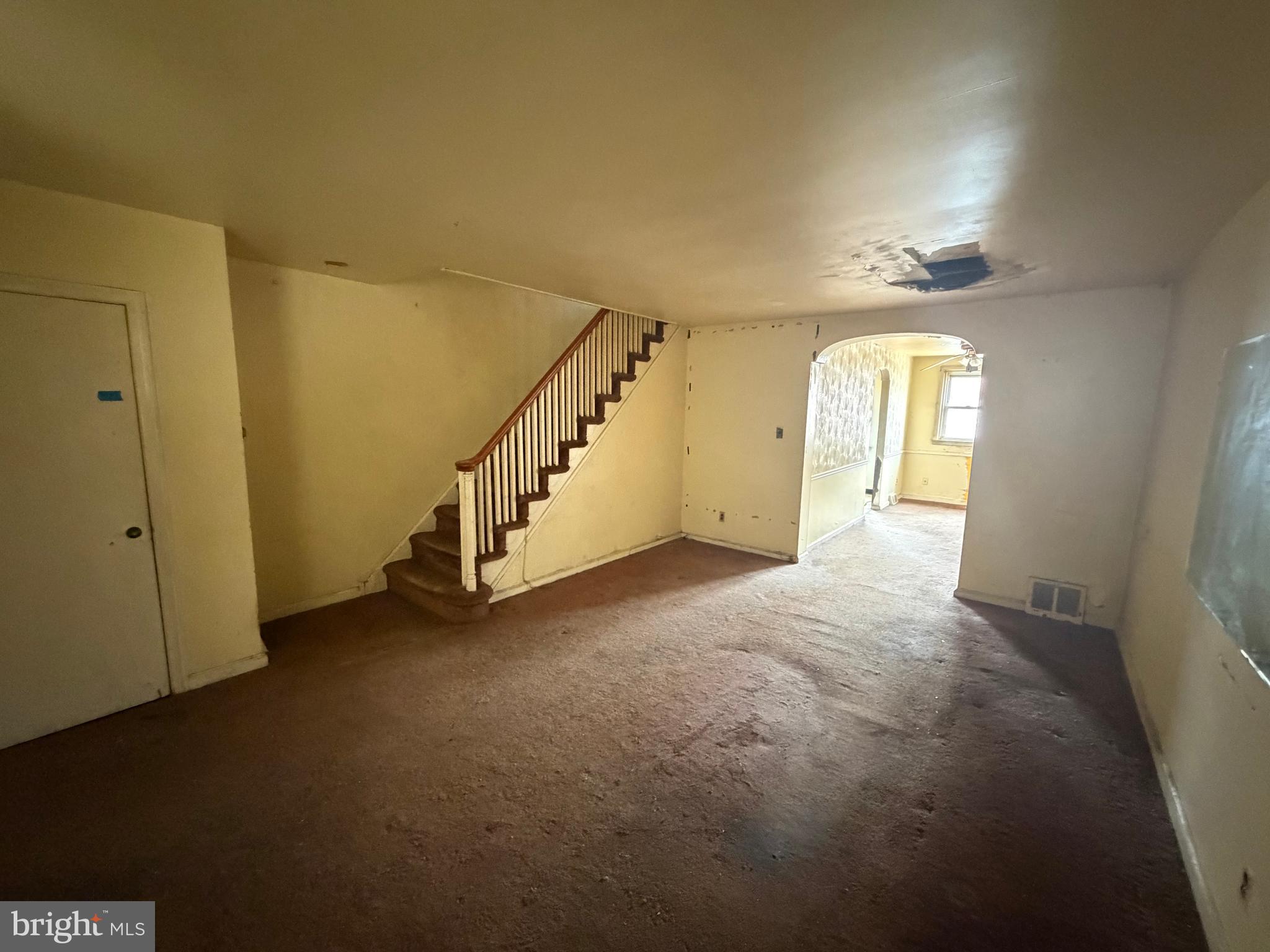 WEST OAK LANE - Residential
