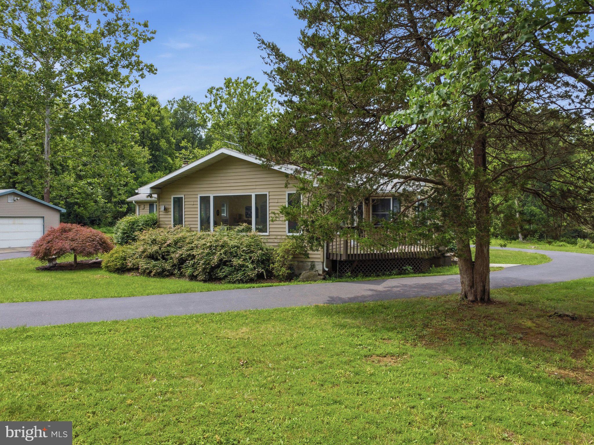 BLACKBERRY HILLS - Residential