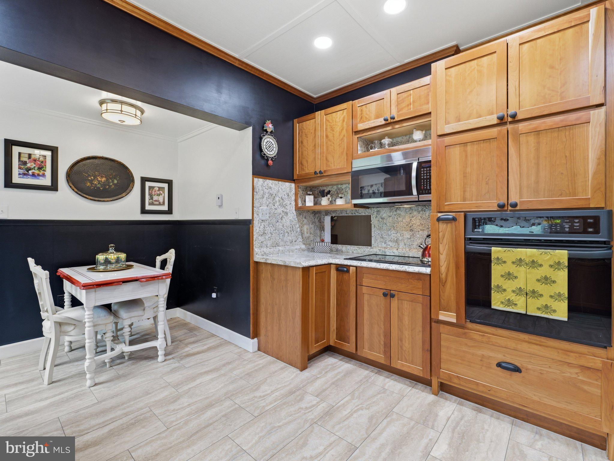 BLACKBERRY HILLS - Residential