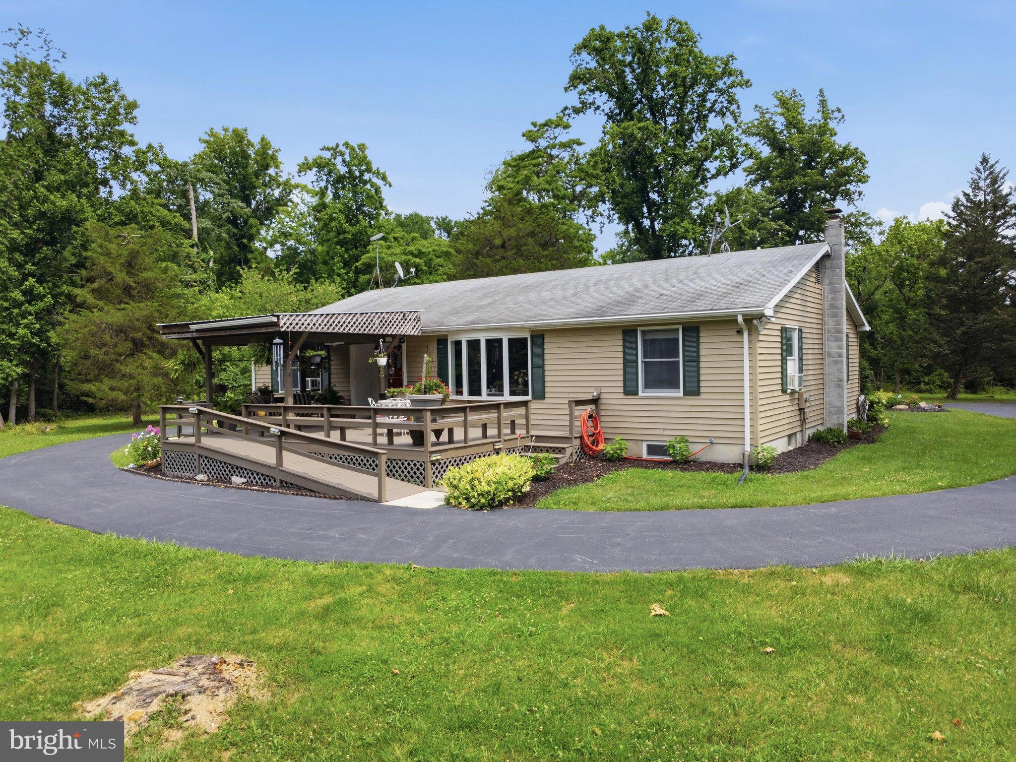 BLACKBERRY HILLS - Residential
