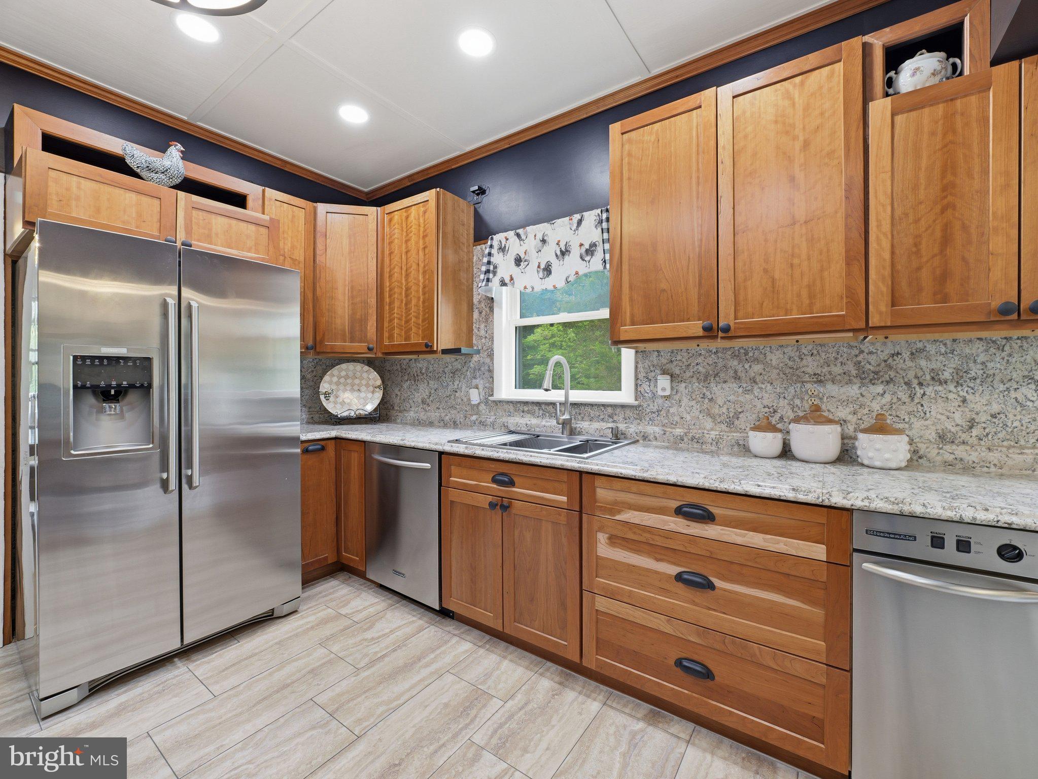 BLACKBERRY HILLS - Residential