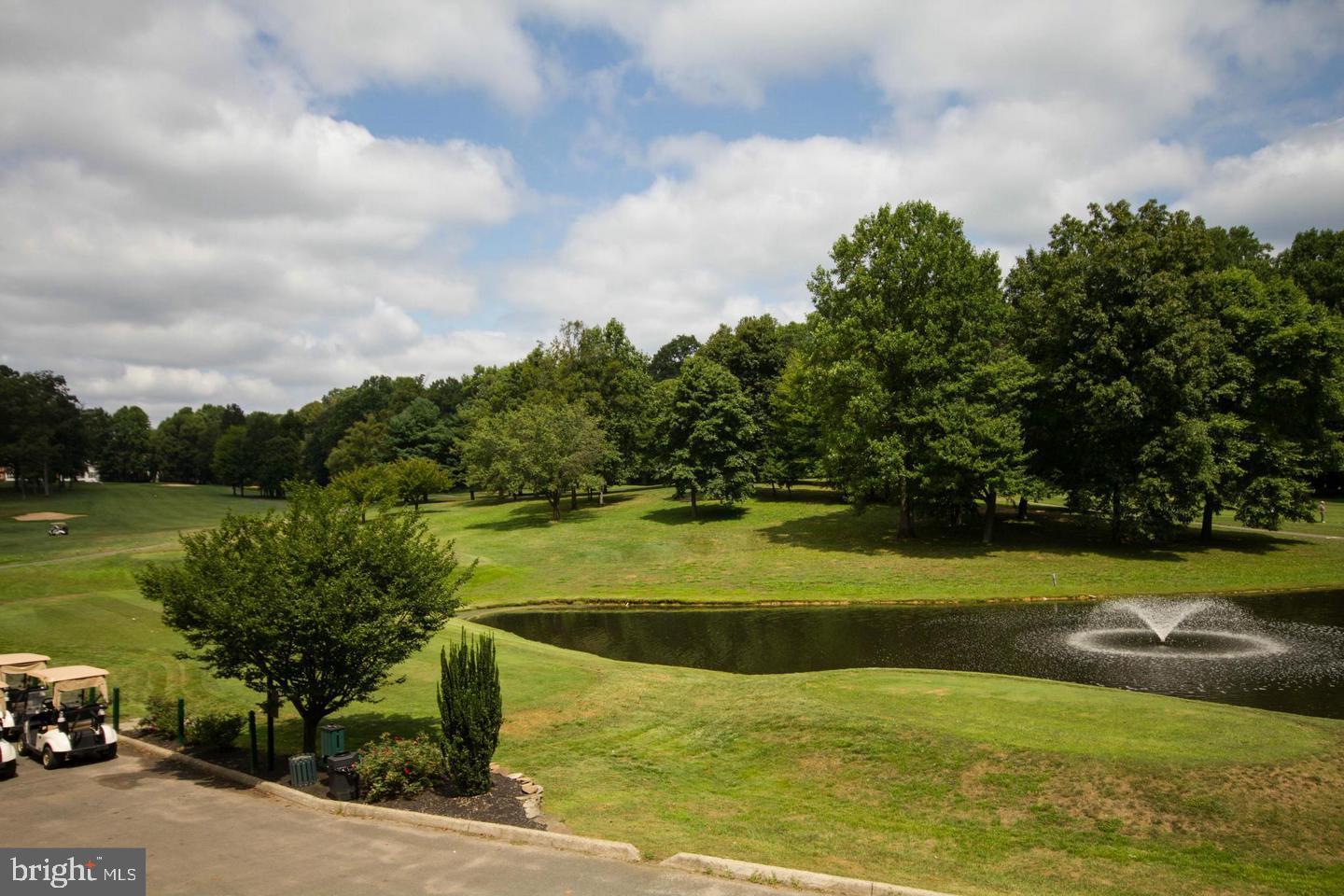 PENDERBROOK SQUARE CONDOMINIUMS - Residential