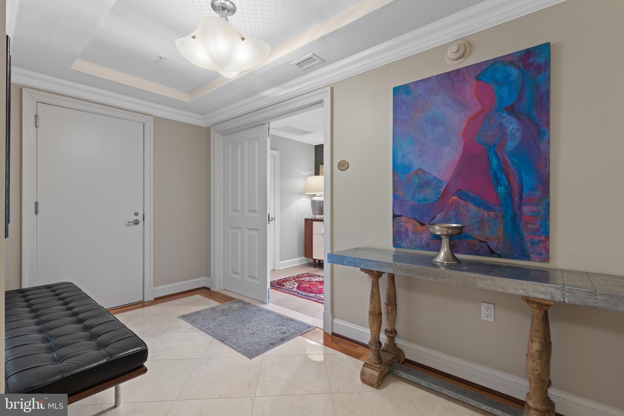 THE RITZ-CARLTON RESIDENCES - Residential