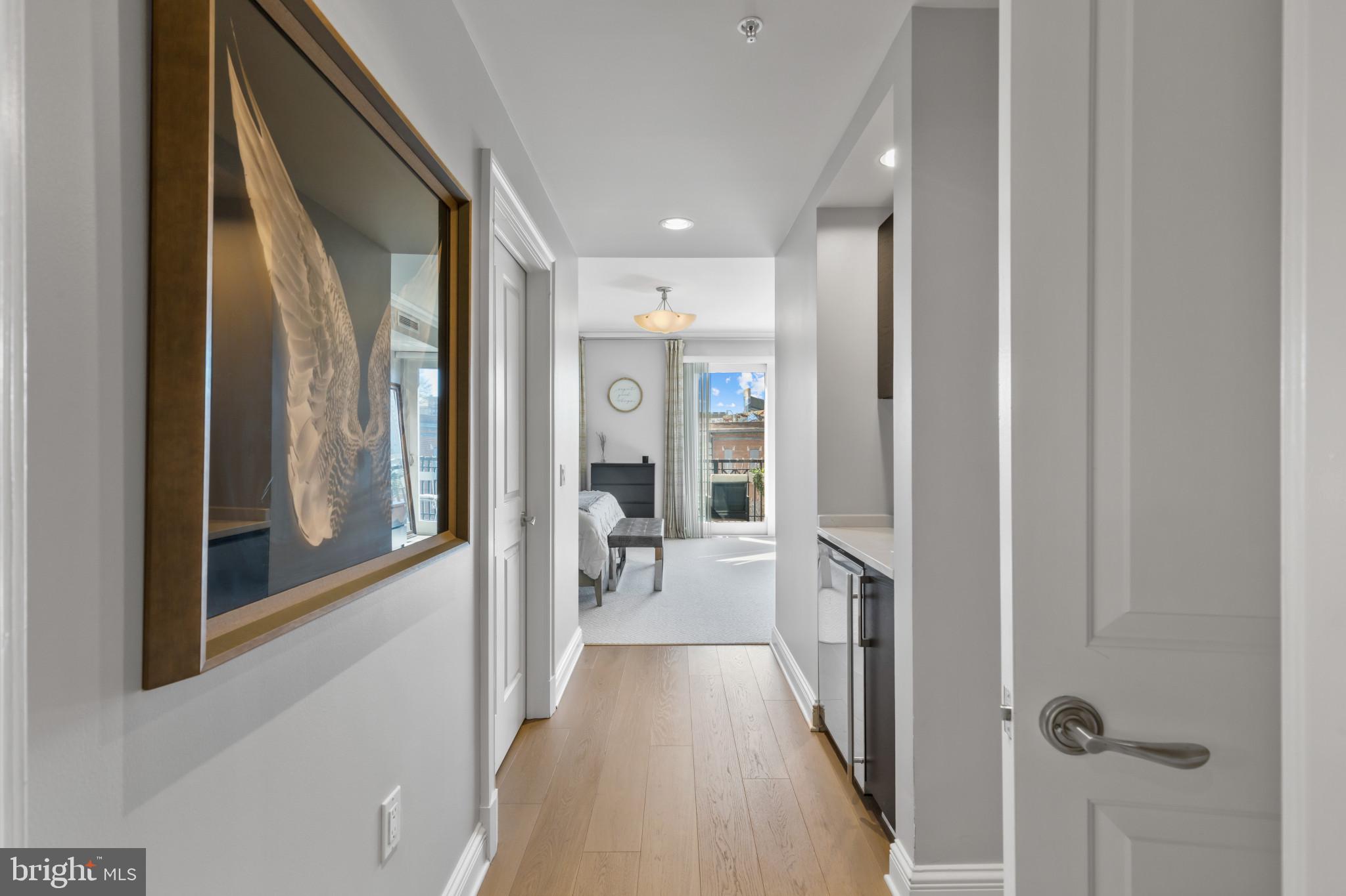 THE RITZ-CARLTON RESIDENCES - Residential