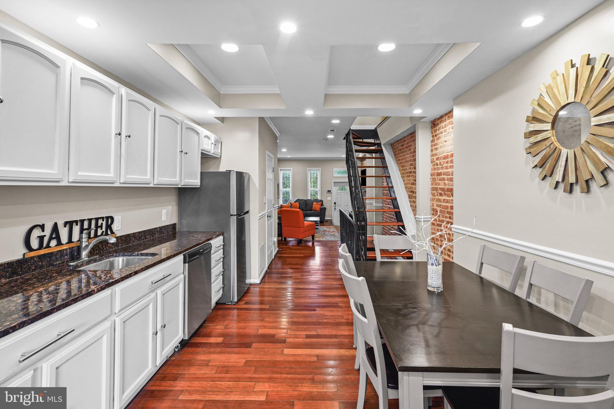 WASHINGTON VILLAGE - Residential