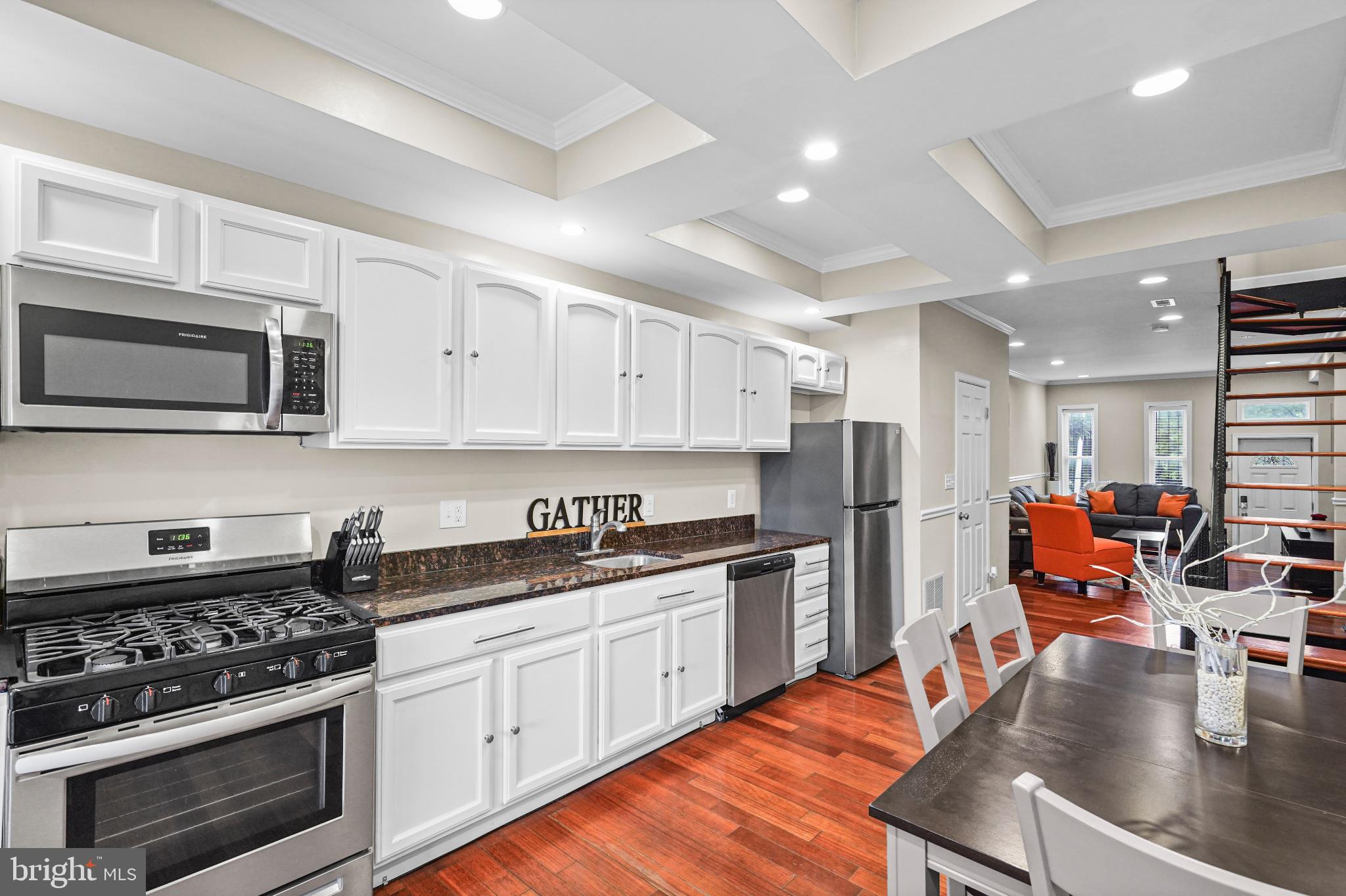 WASHINGTON VILLAGE - Residential