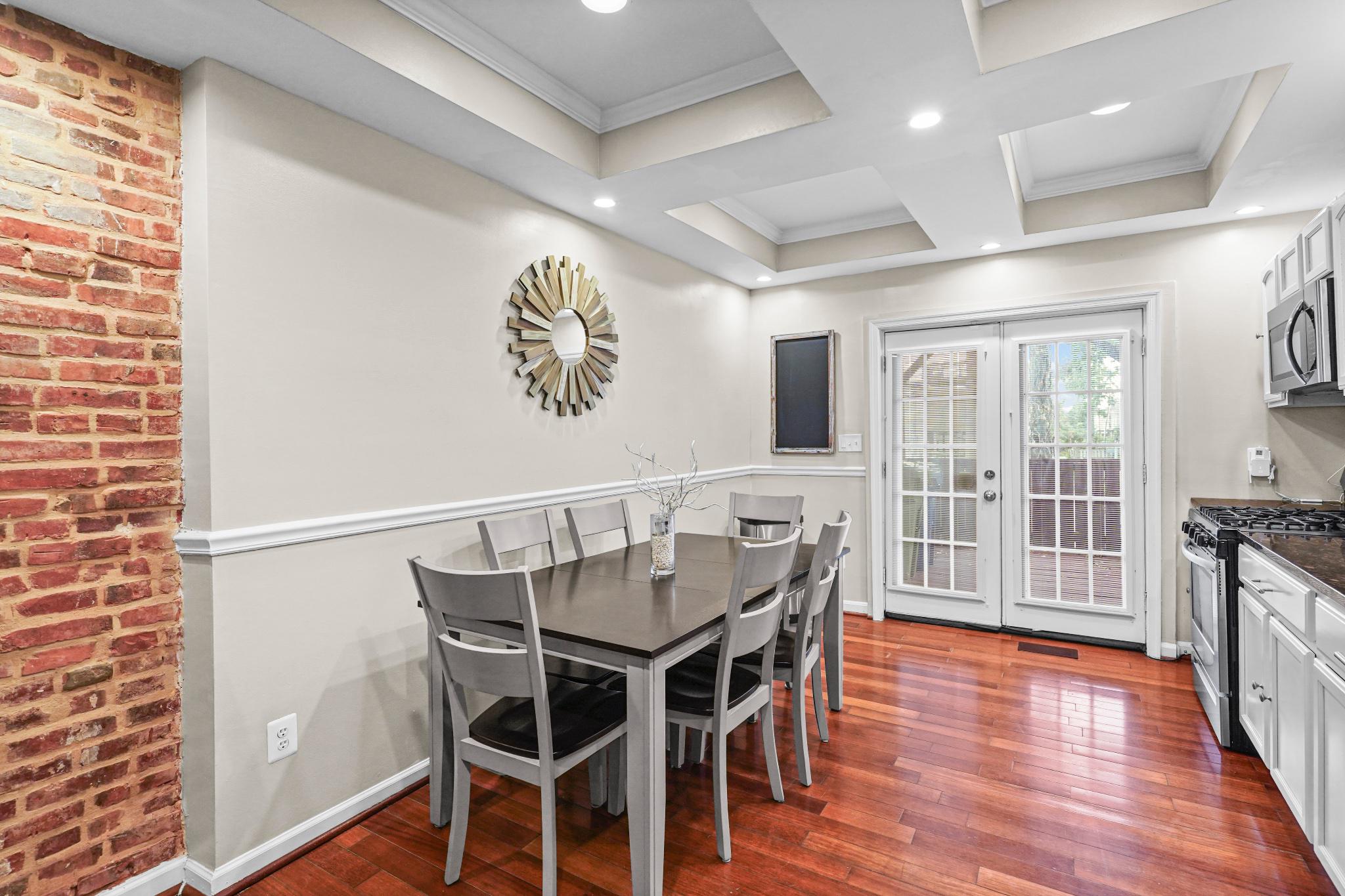 WASHINGTON VILLAGE - Residential