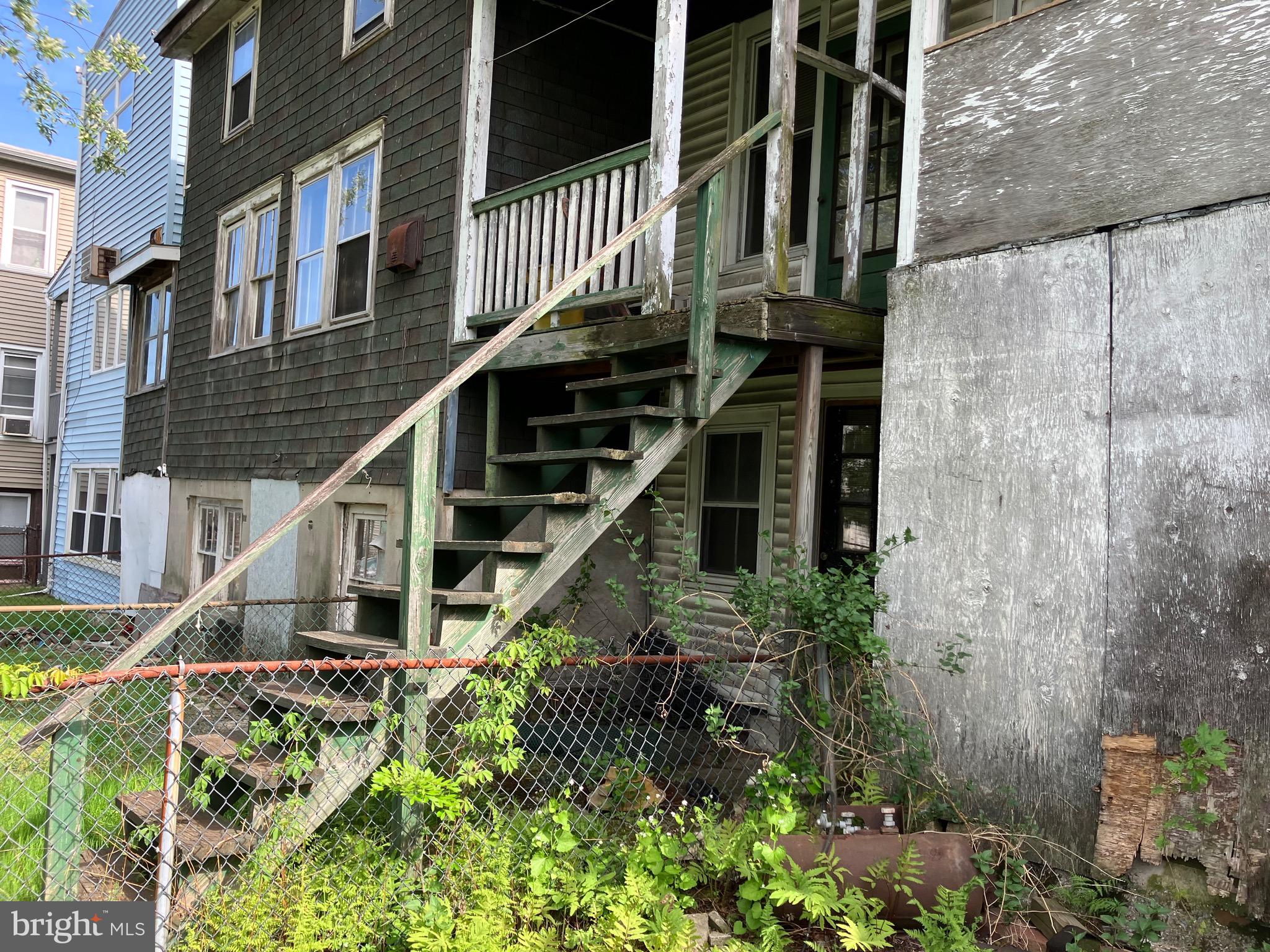 MINERSVILLE - Residential