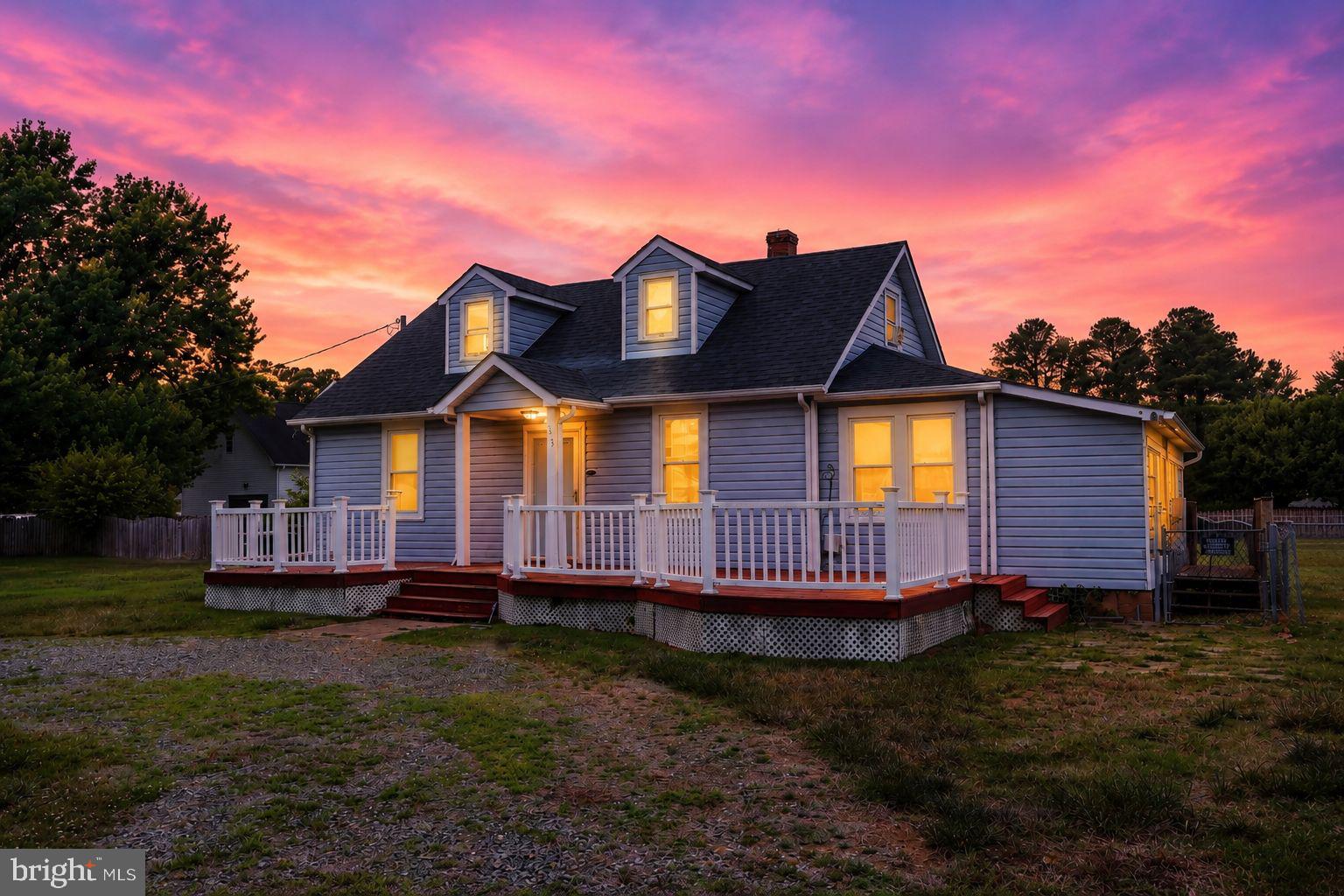 COLONIAL BEACH - Residential