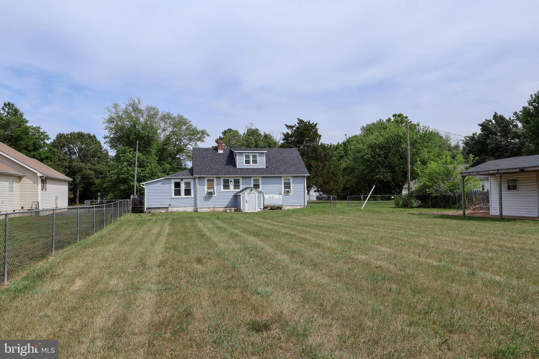 COLONIAL BEACH - Residential