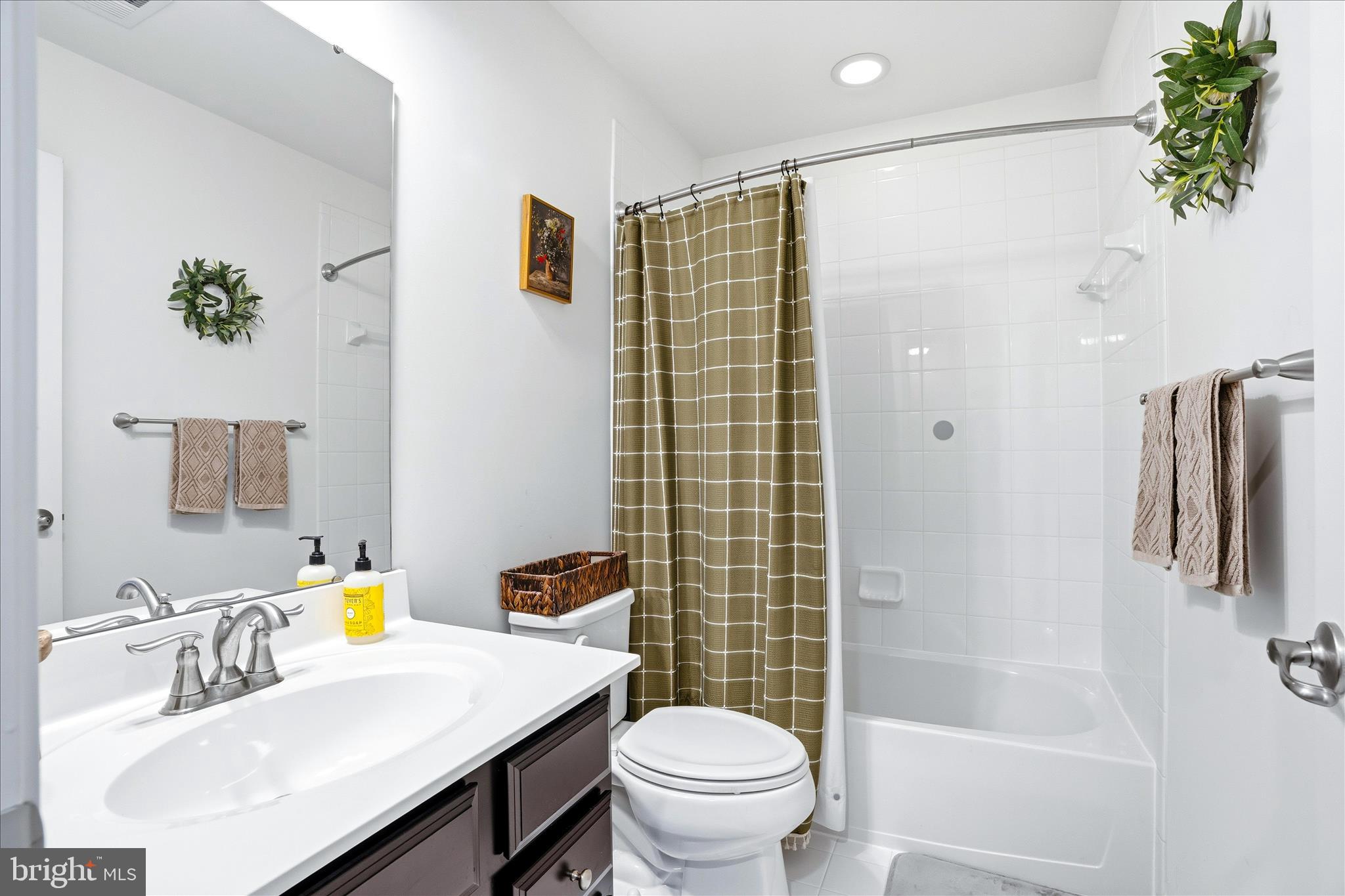 JEFFERSON PLACE - Residential
