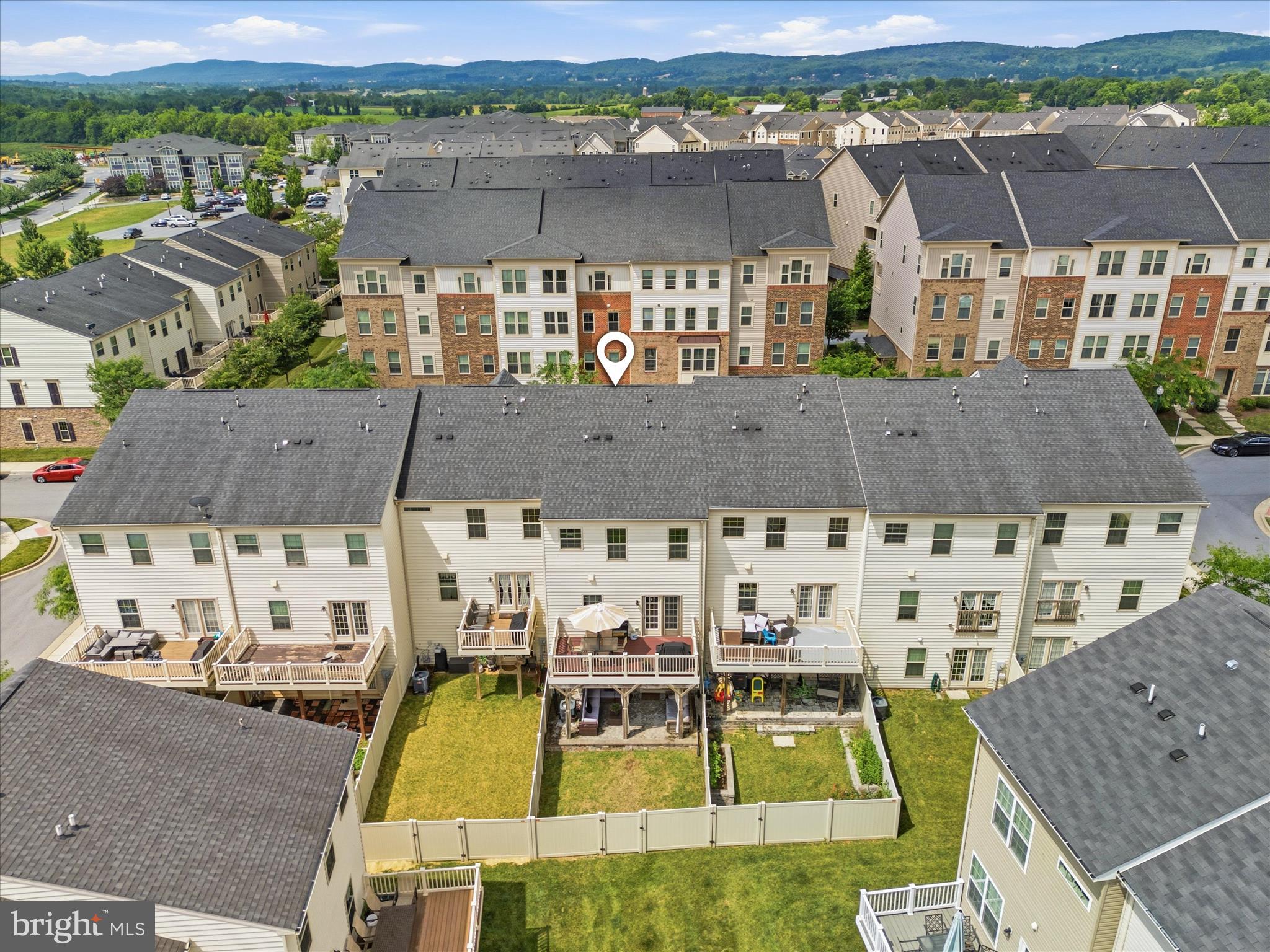 JEFFERSON PLACE - Residential