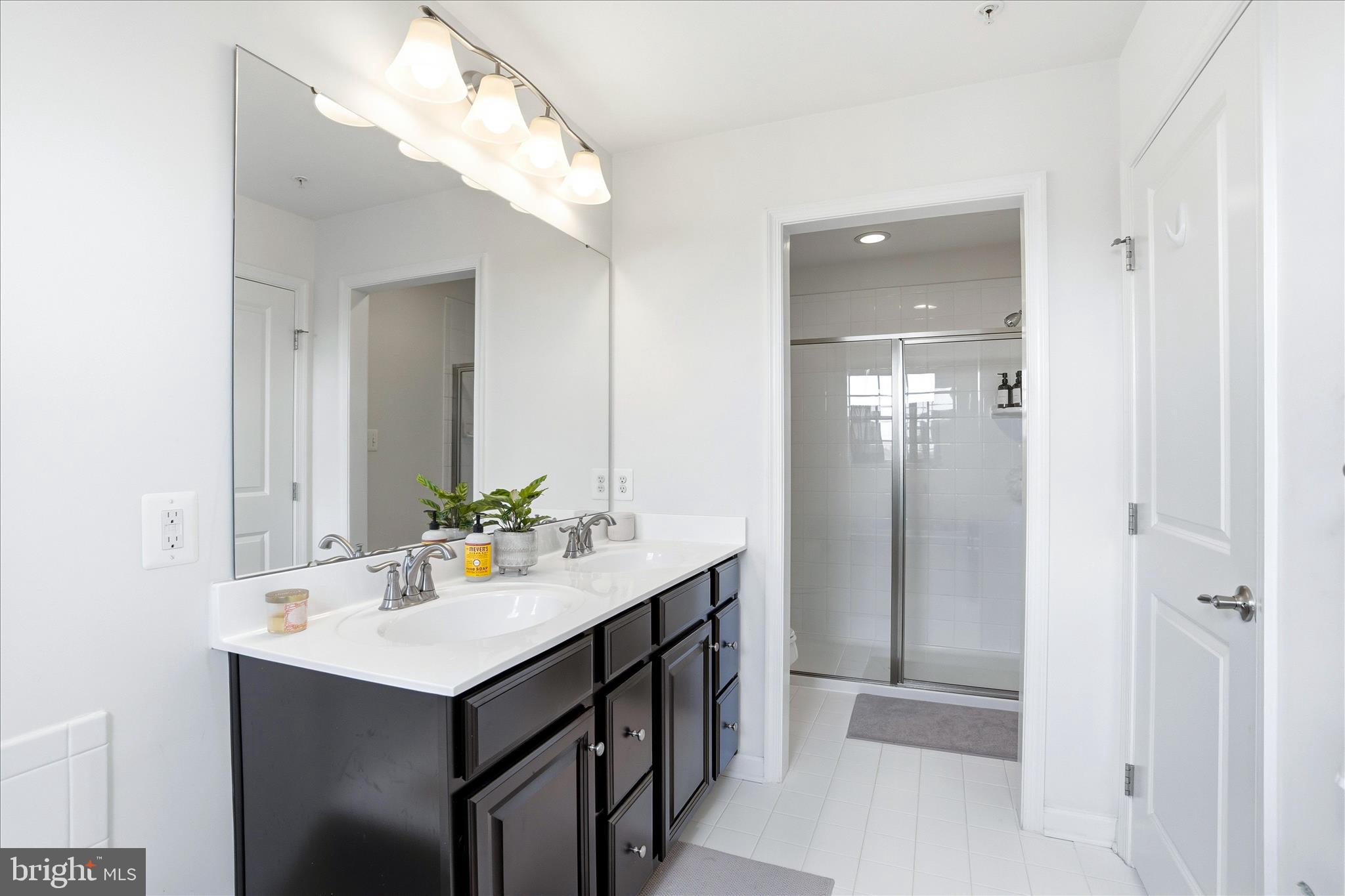 JEFFERSON PLACE - Residential