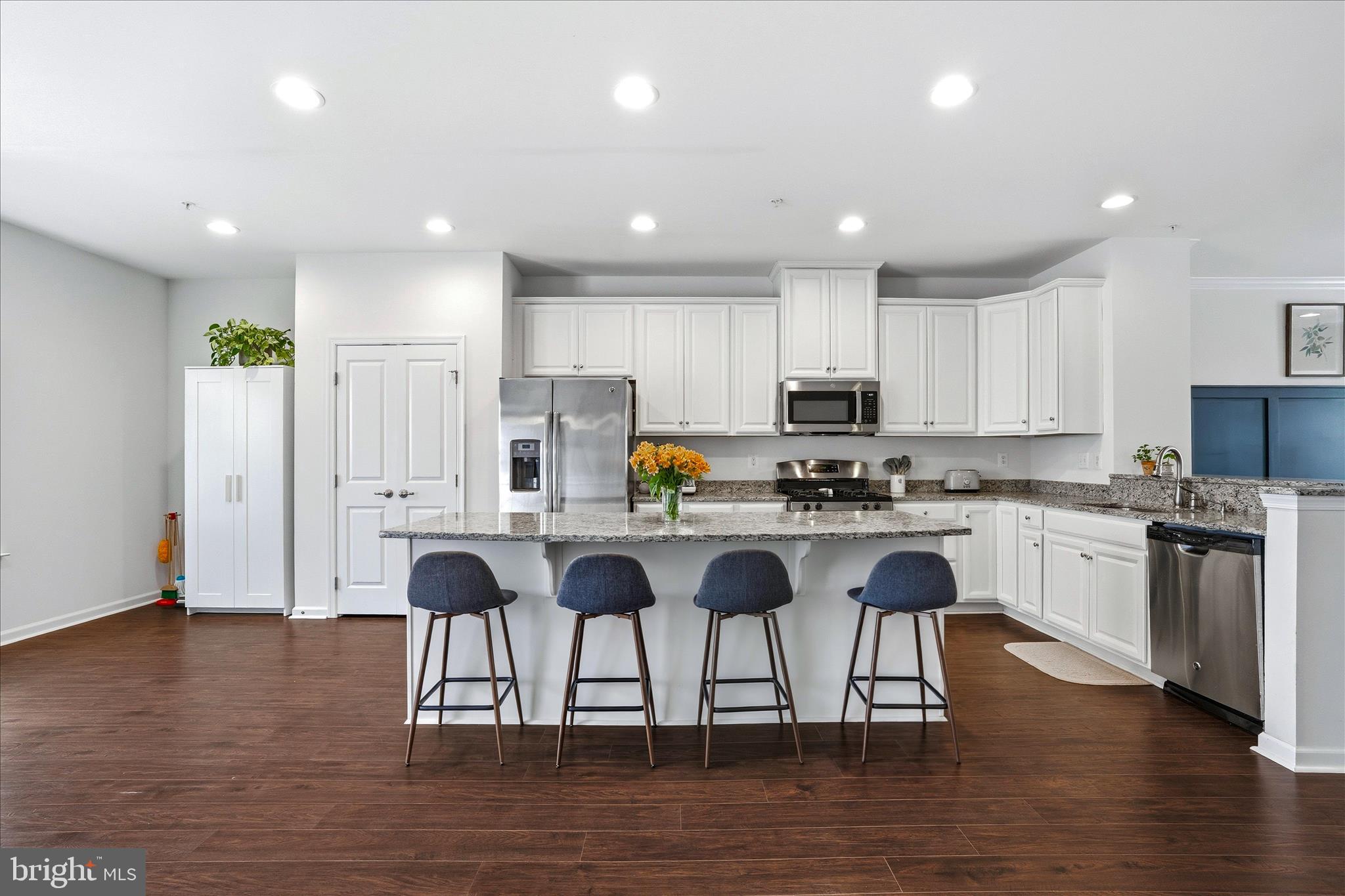 JEFFERSON PLACE - Residential