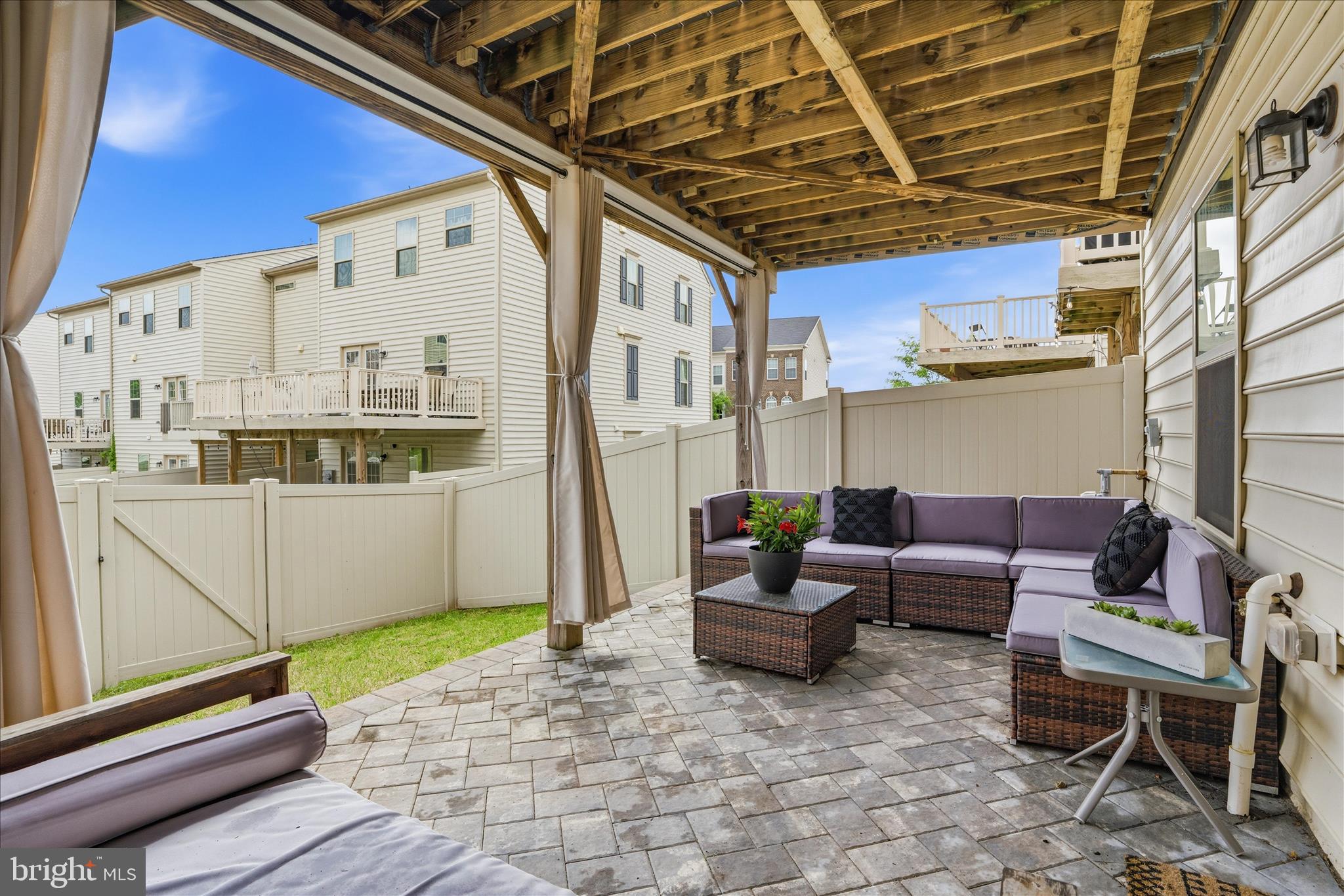 JEFFERSON PLACE - Residential