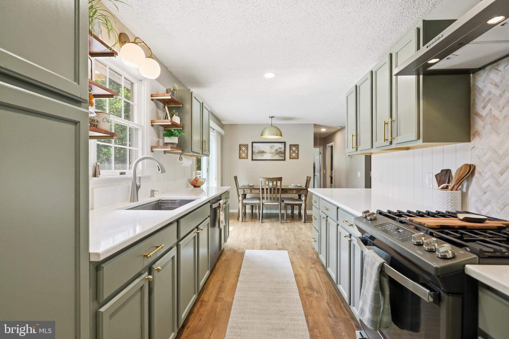 LIZZIE MILL RD - Residential